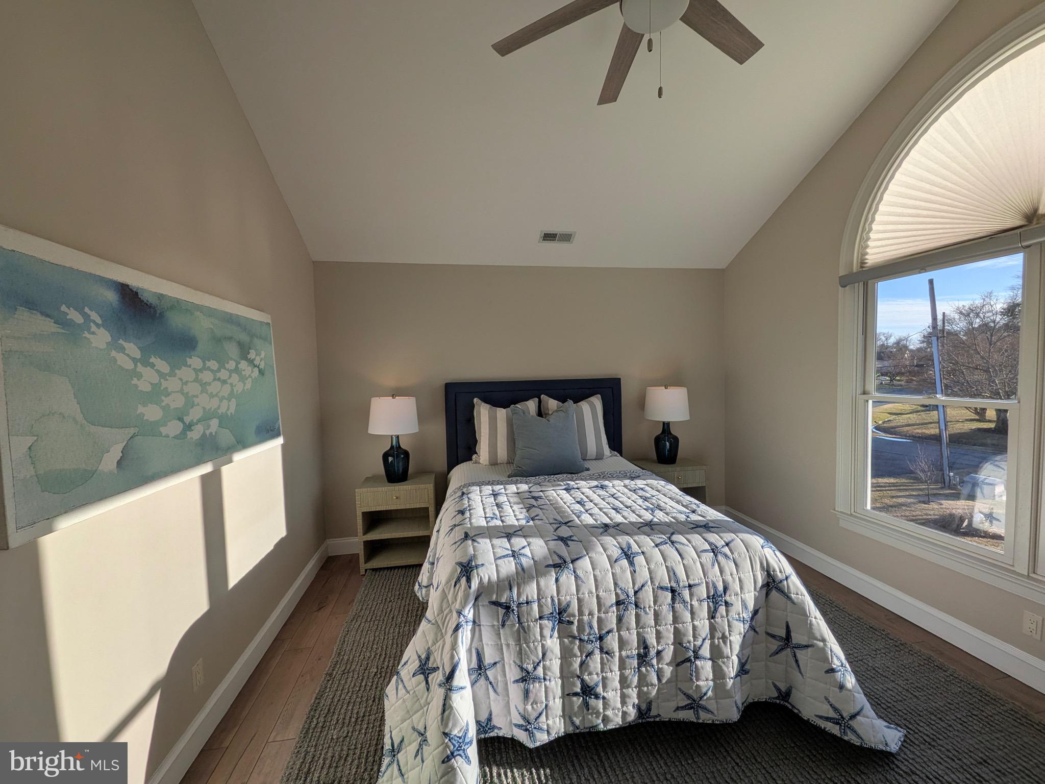 BAY CITY - Residential