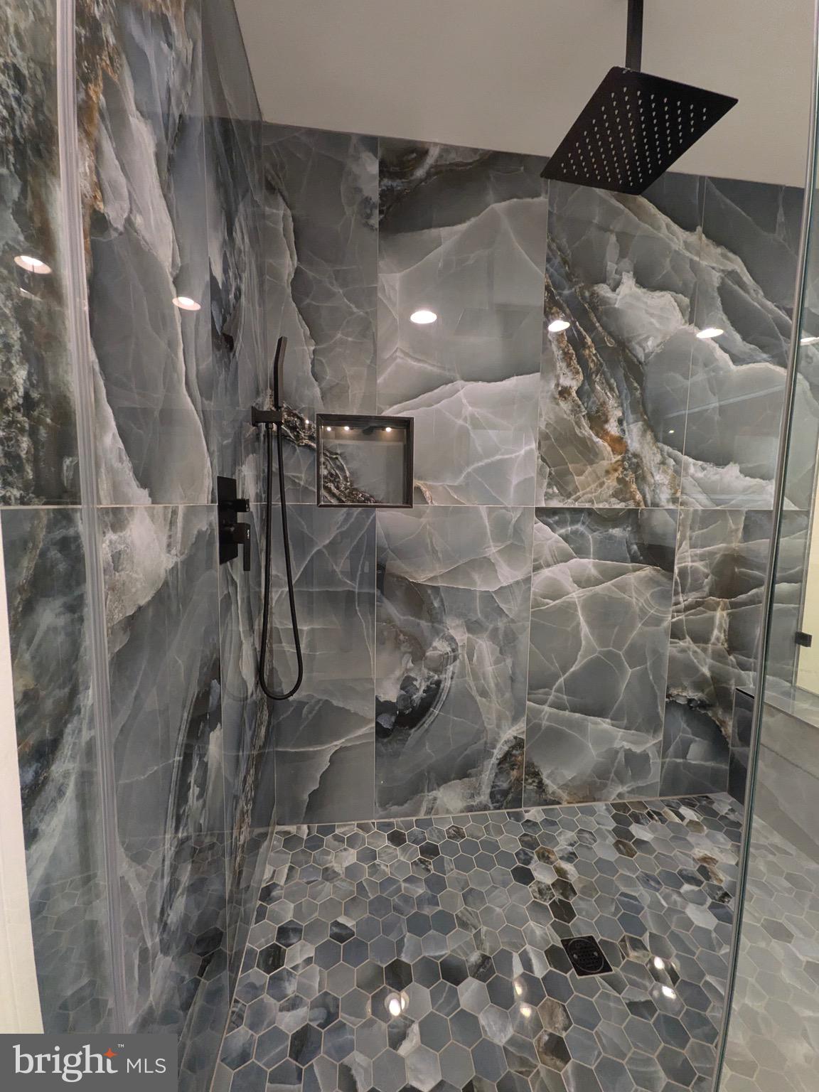 BAY CITY - Residential