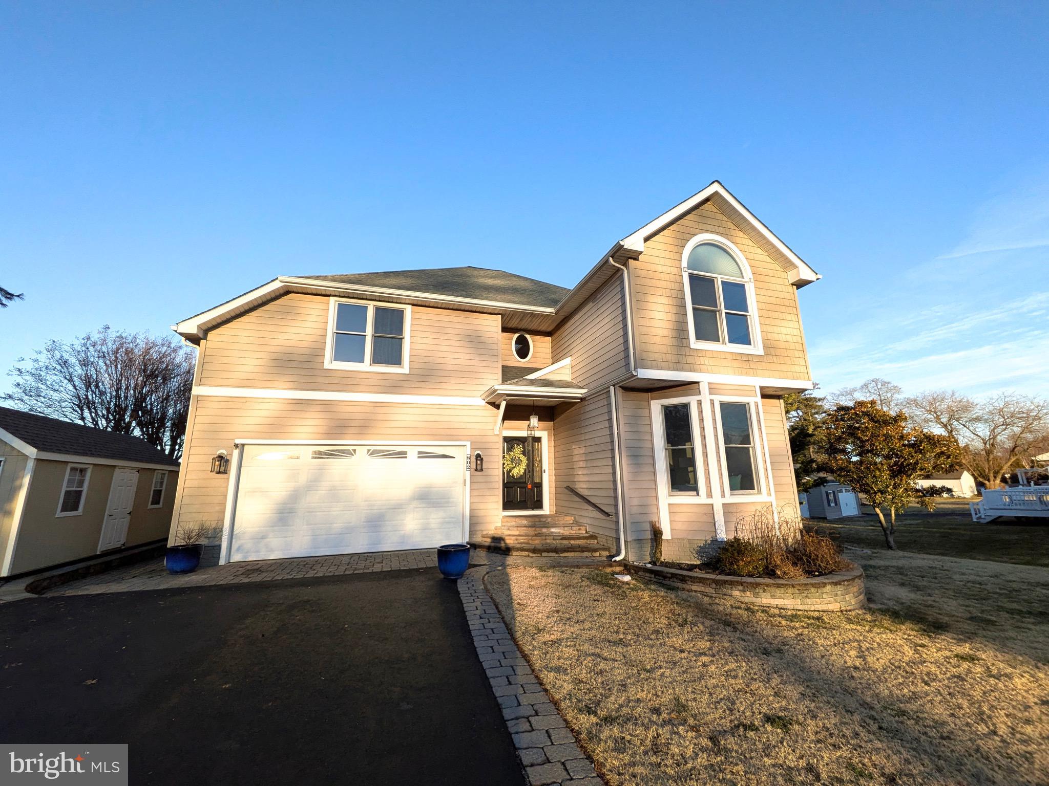 BAY CITY - Residential