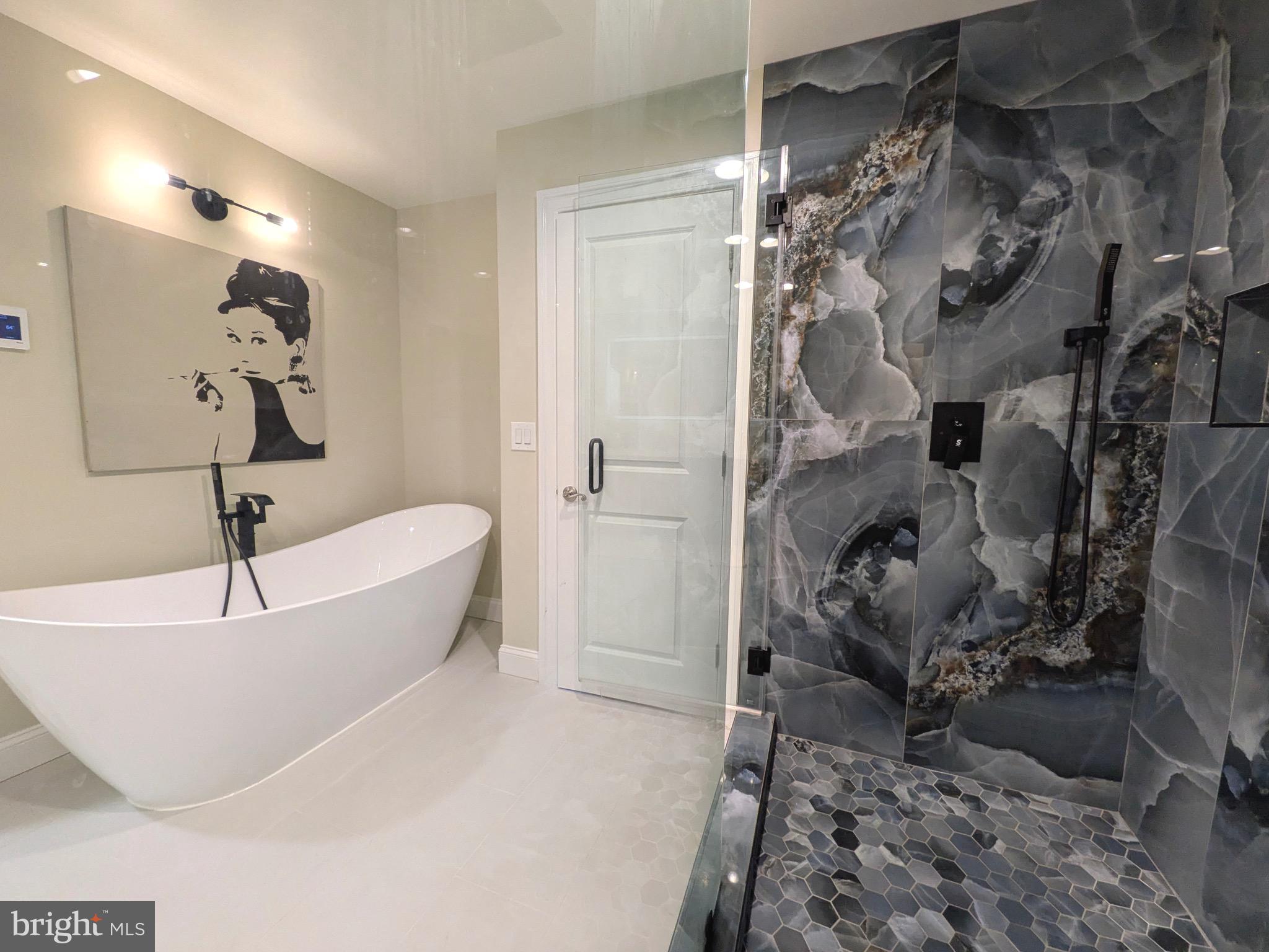 BAY CITY - Residential