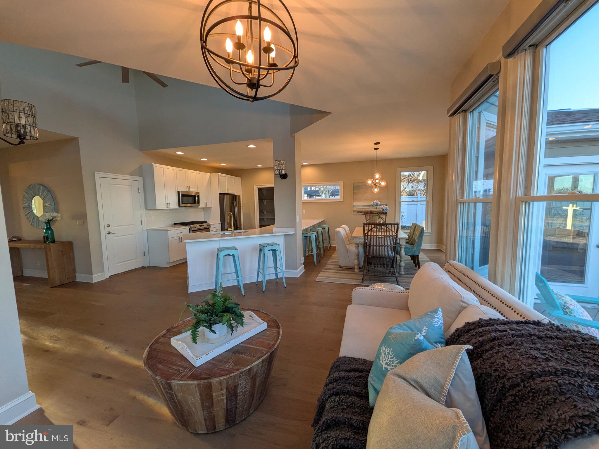 BAY CITY - Residential