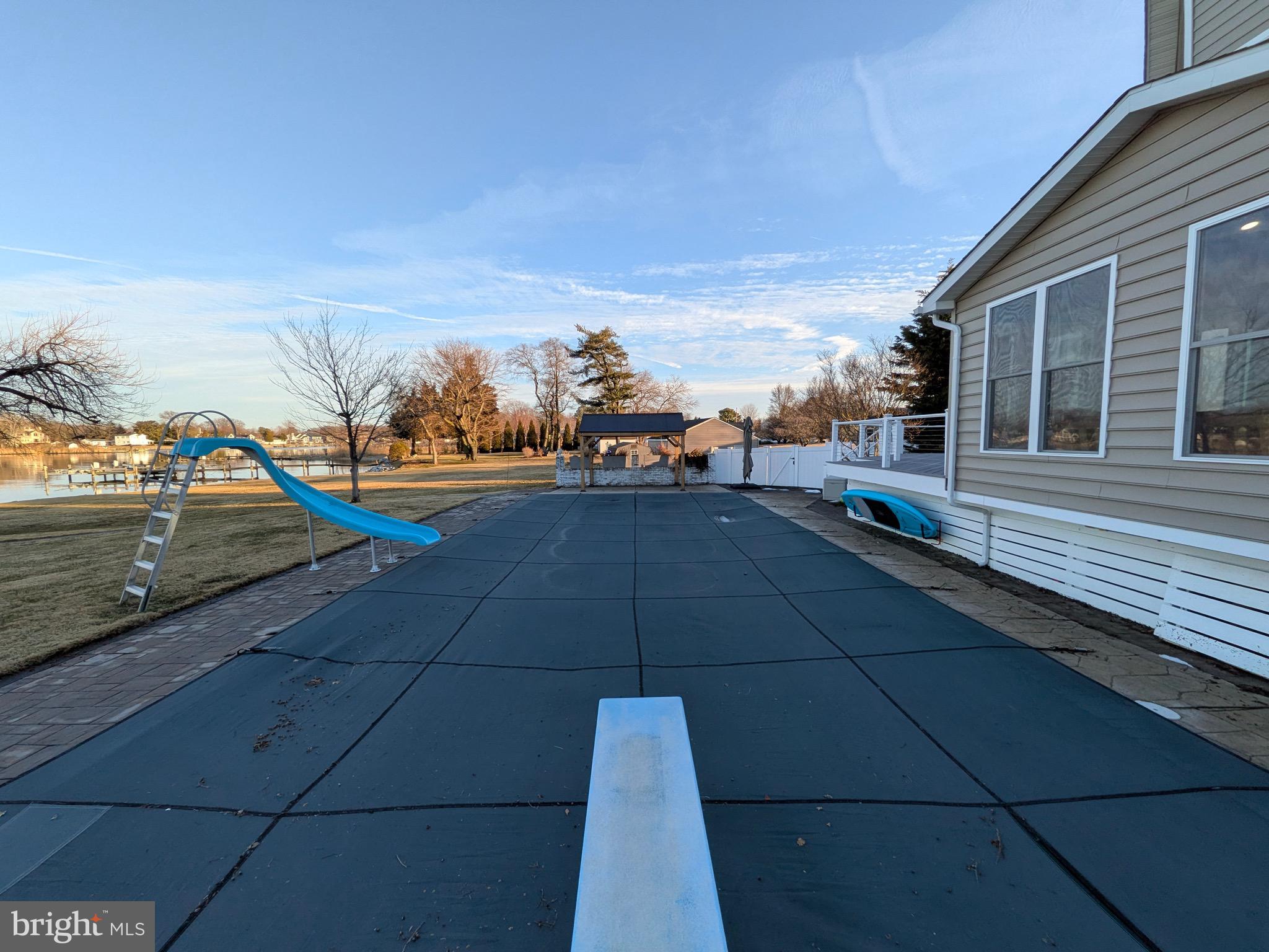 BAY CITY - Residential