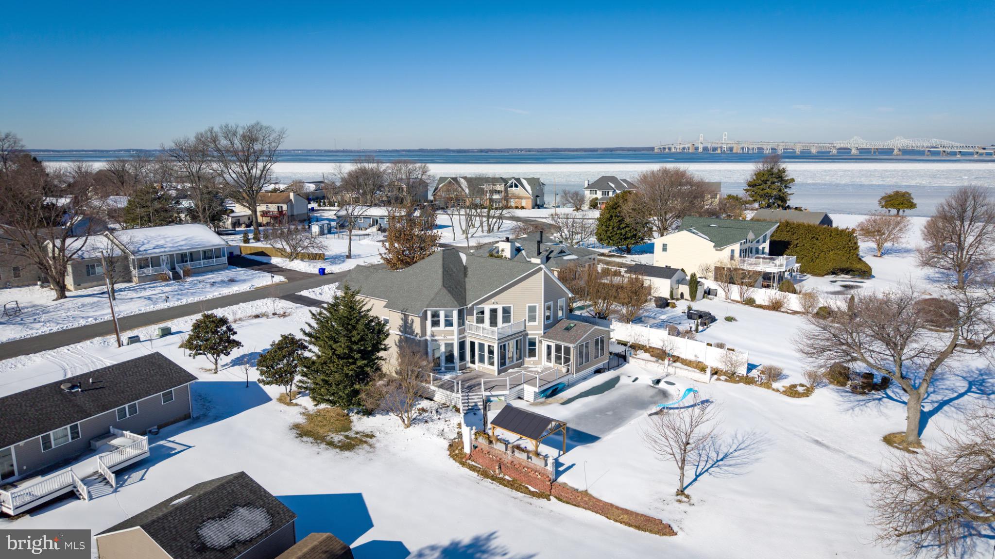 802 BROADCREEK DRIVE