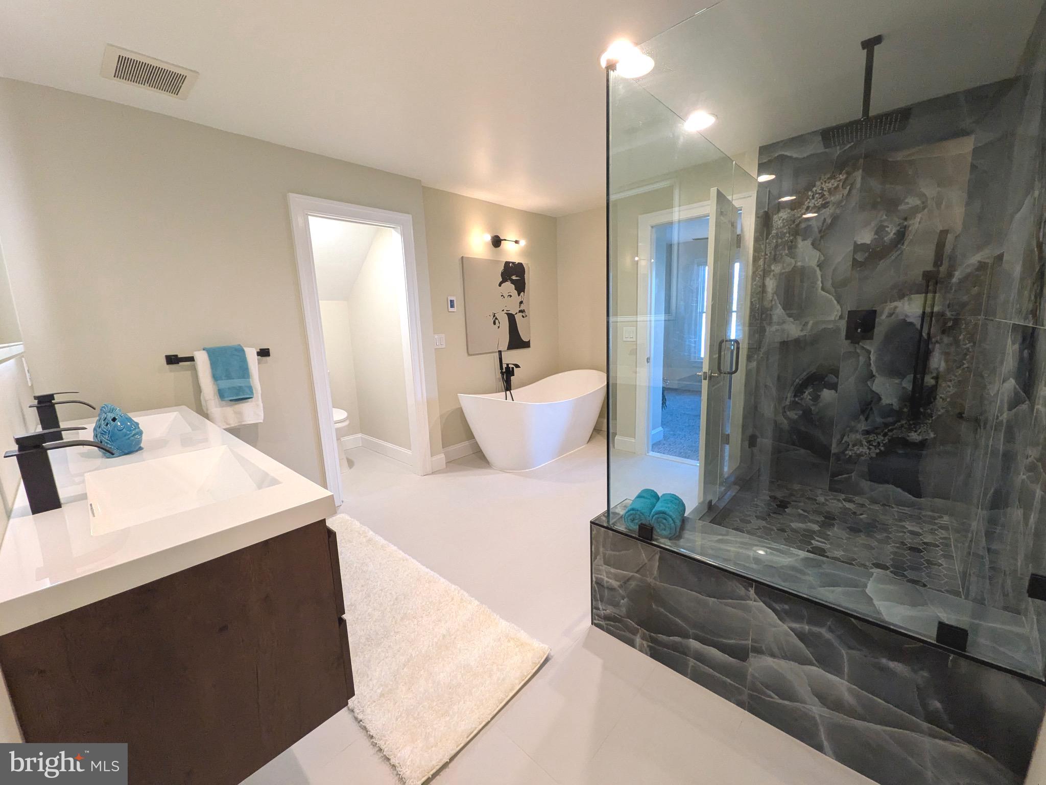 BAY CITY - Residential