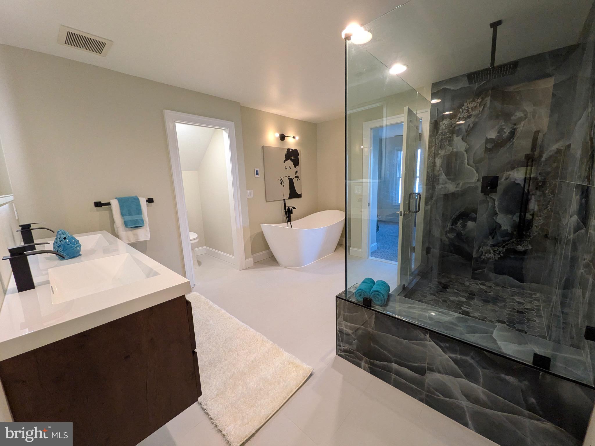 BAY CITY - Residential