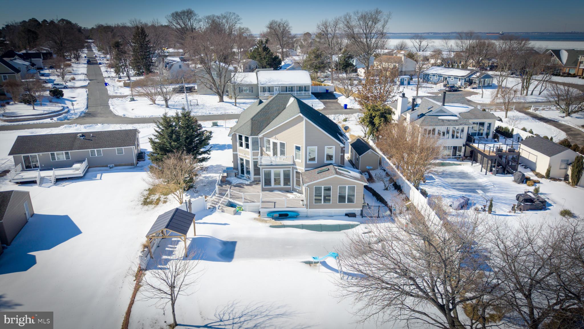 BAY CITY - Residential