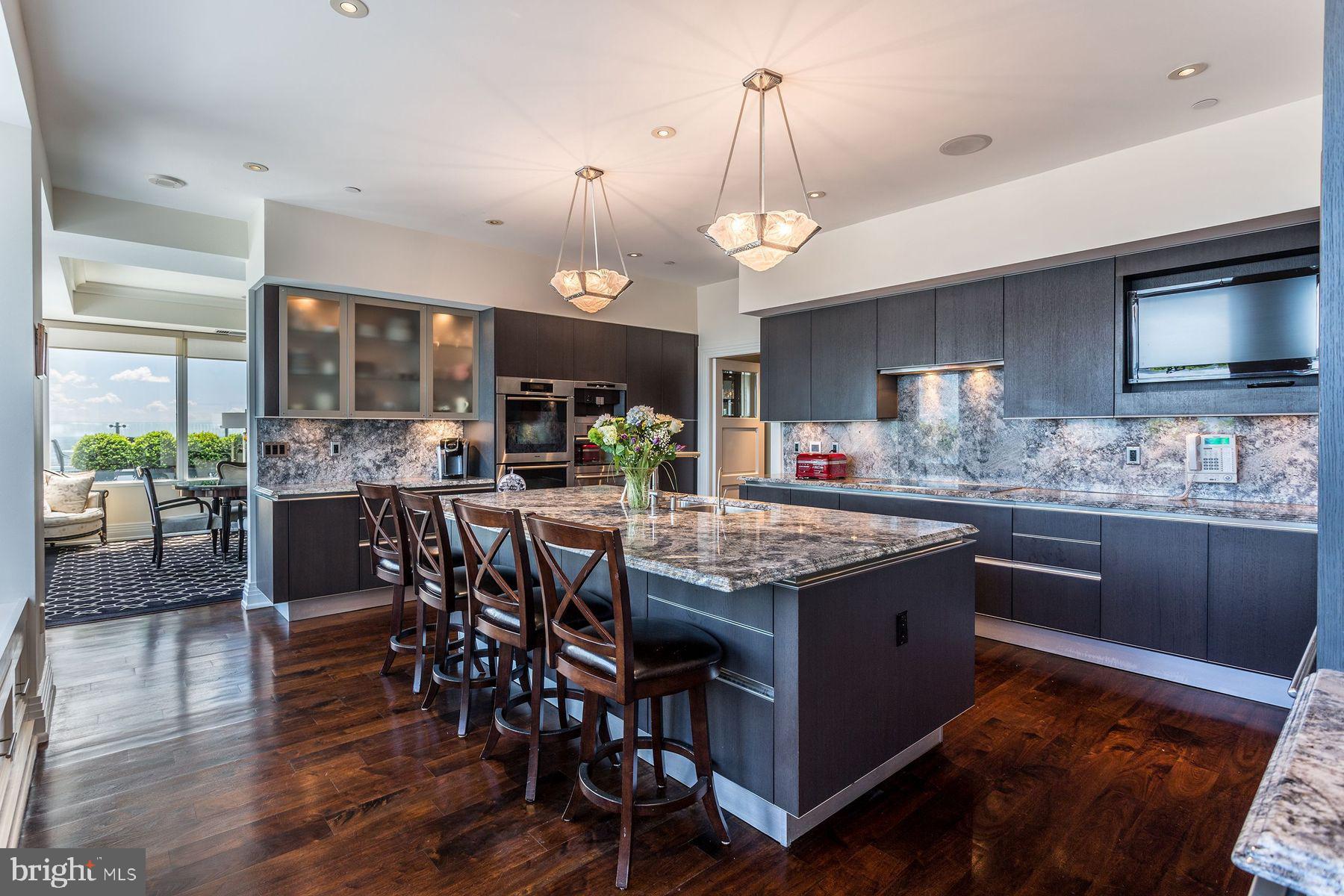 CENTER CITY - Residential