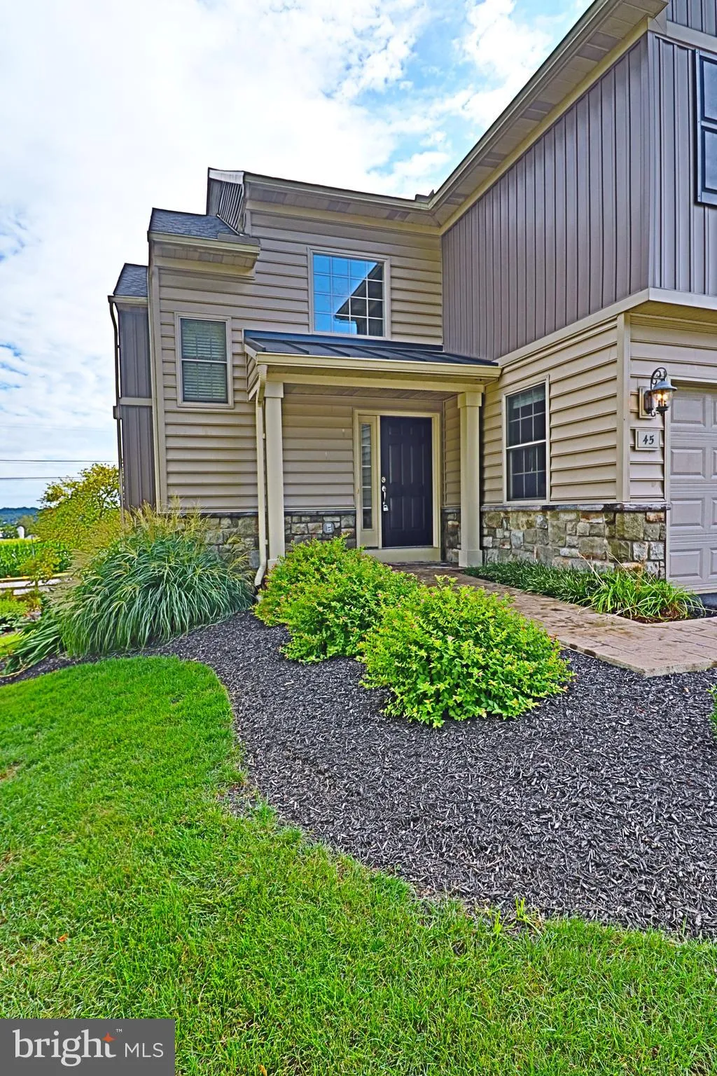 Ephrata, Pennsylvania 17522, United States, 3 Bedrooms Bedrooms, ,3 BathroomsBathrooms,Residential,Active,256906