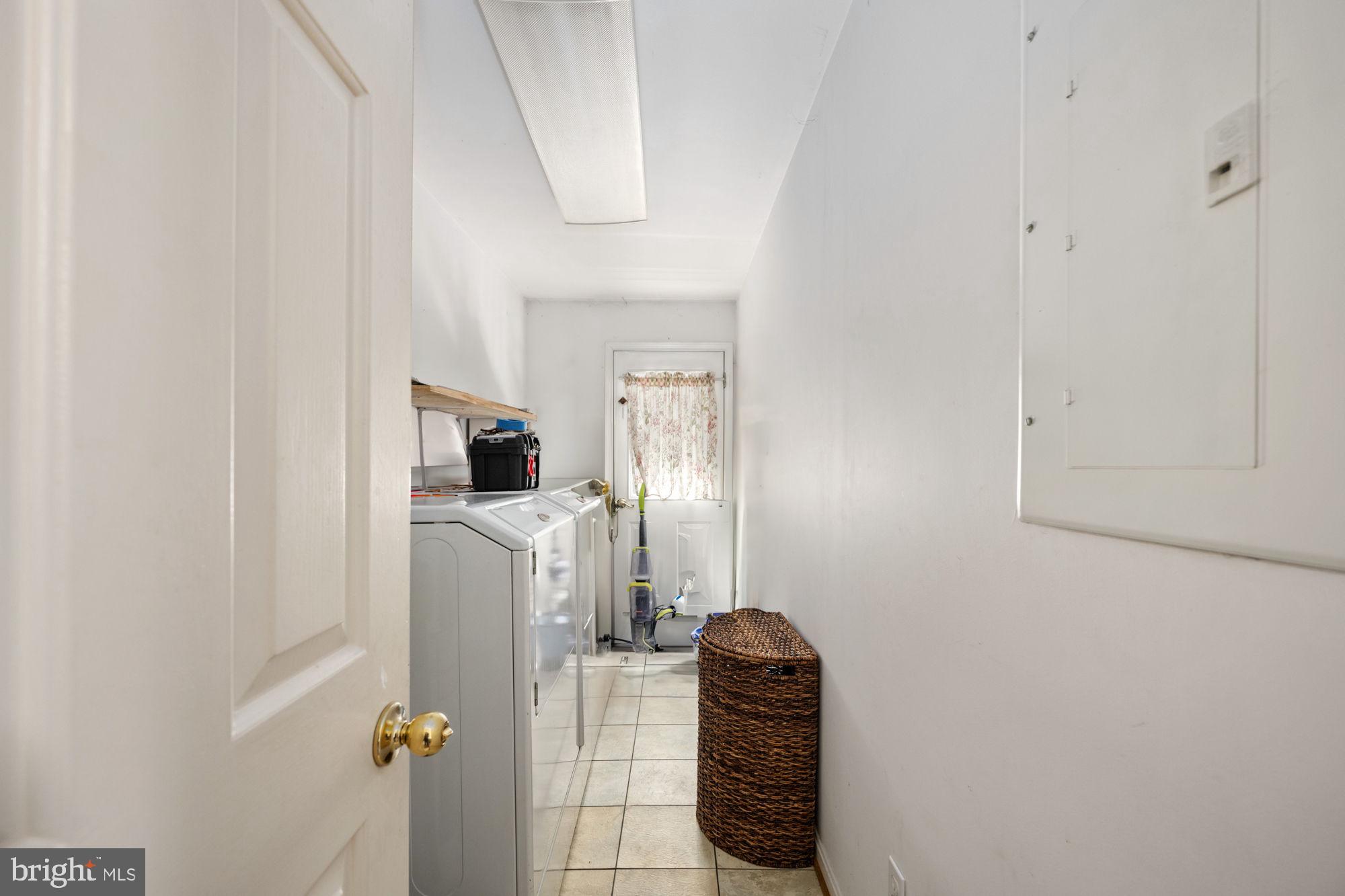 CLASSIC SHORES - Residential