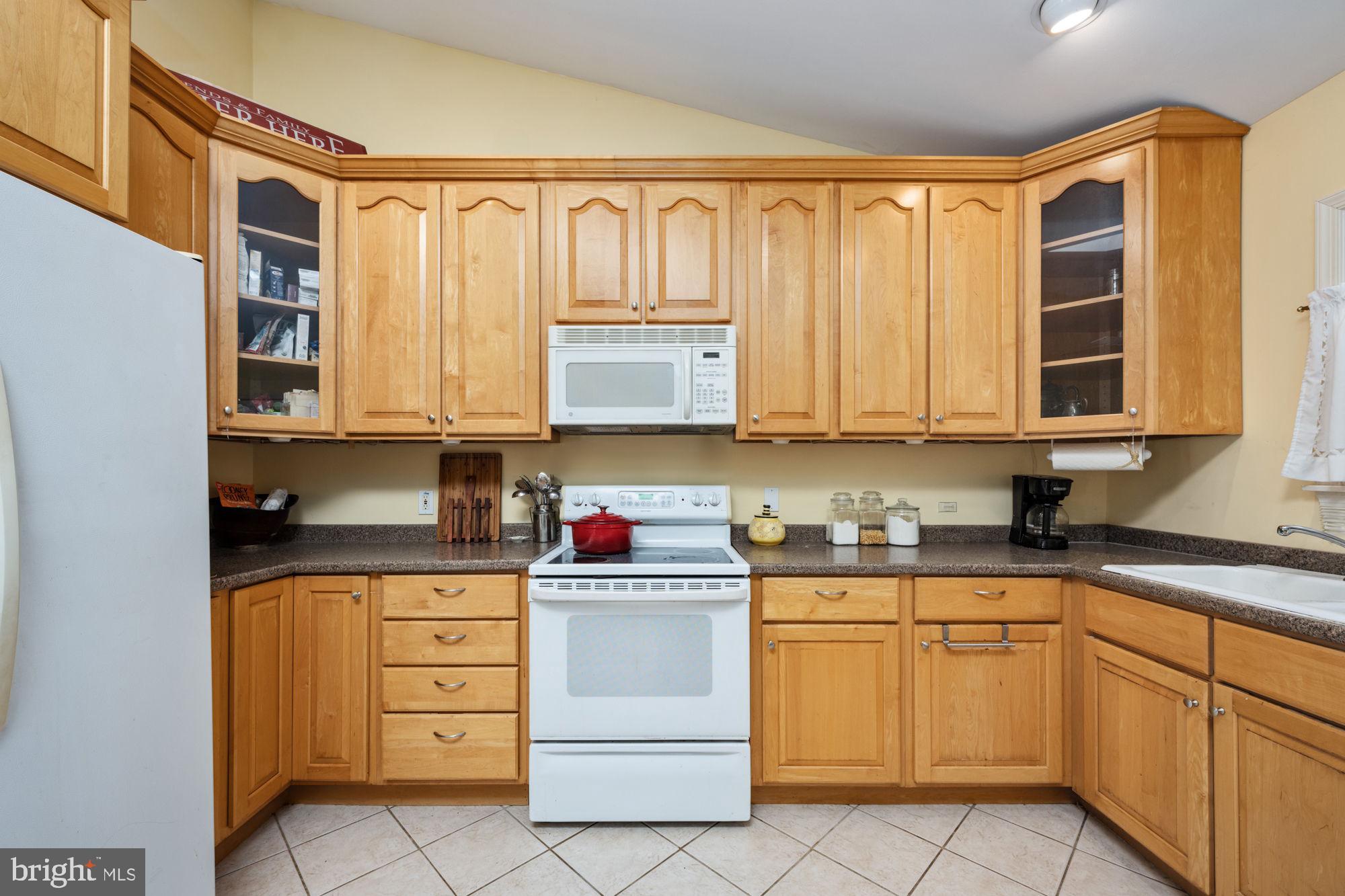 CLASSIC SHORES - Residential