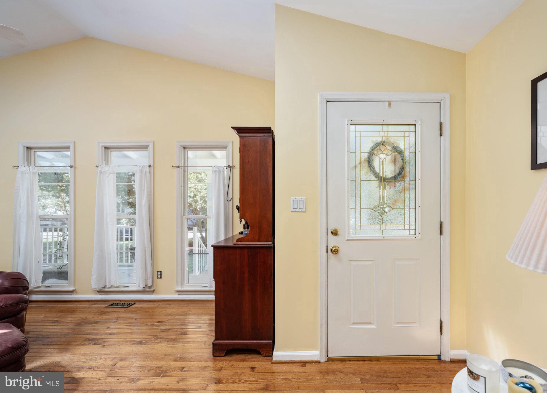 CLASSIC SHORES - Residential