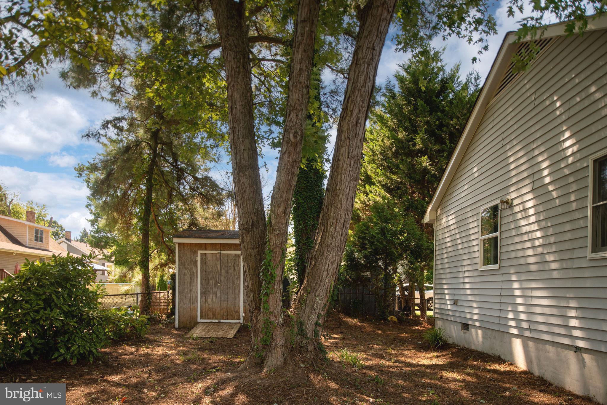 CLASSIC SHORES - Residential