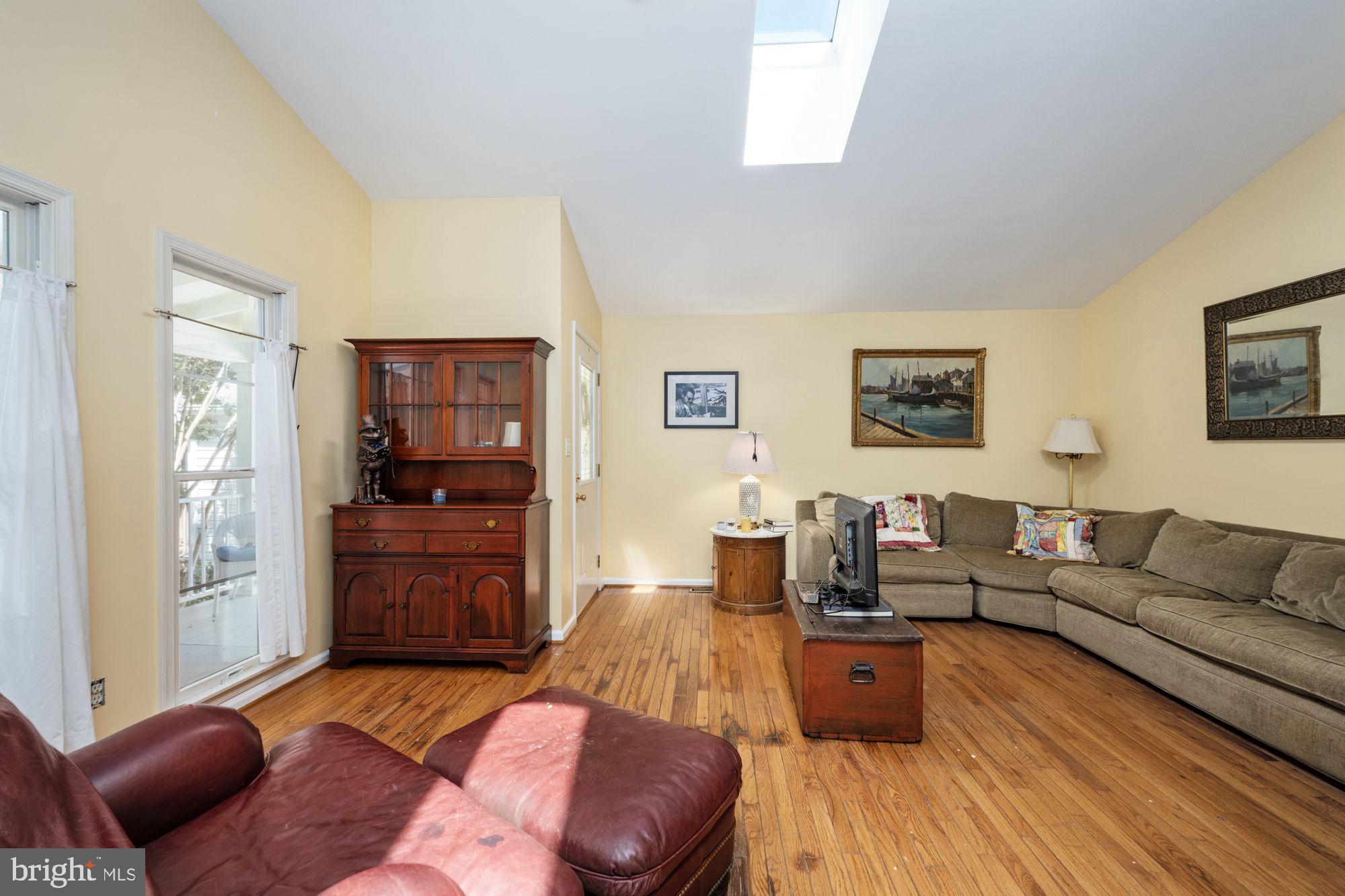 CLASSIC SHORES - Residential