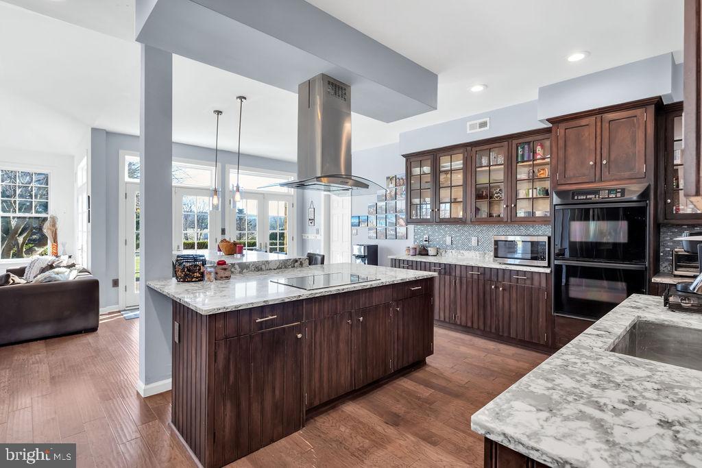 HUTCHISON - Residential