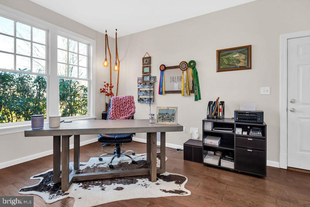 HUTCHISON - Residential