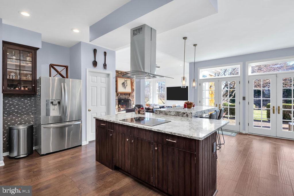 HUTCHISON - Residential