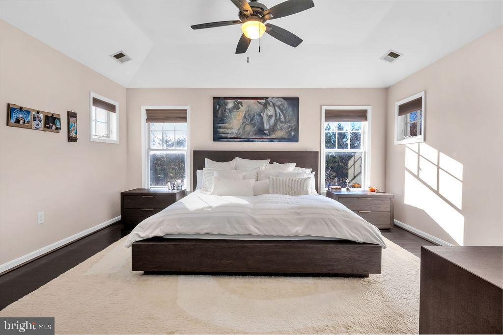 HUTCHISON - Residential