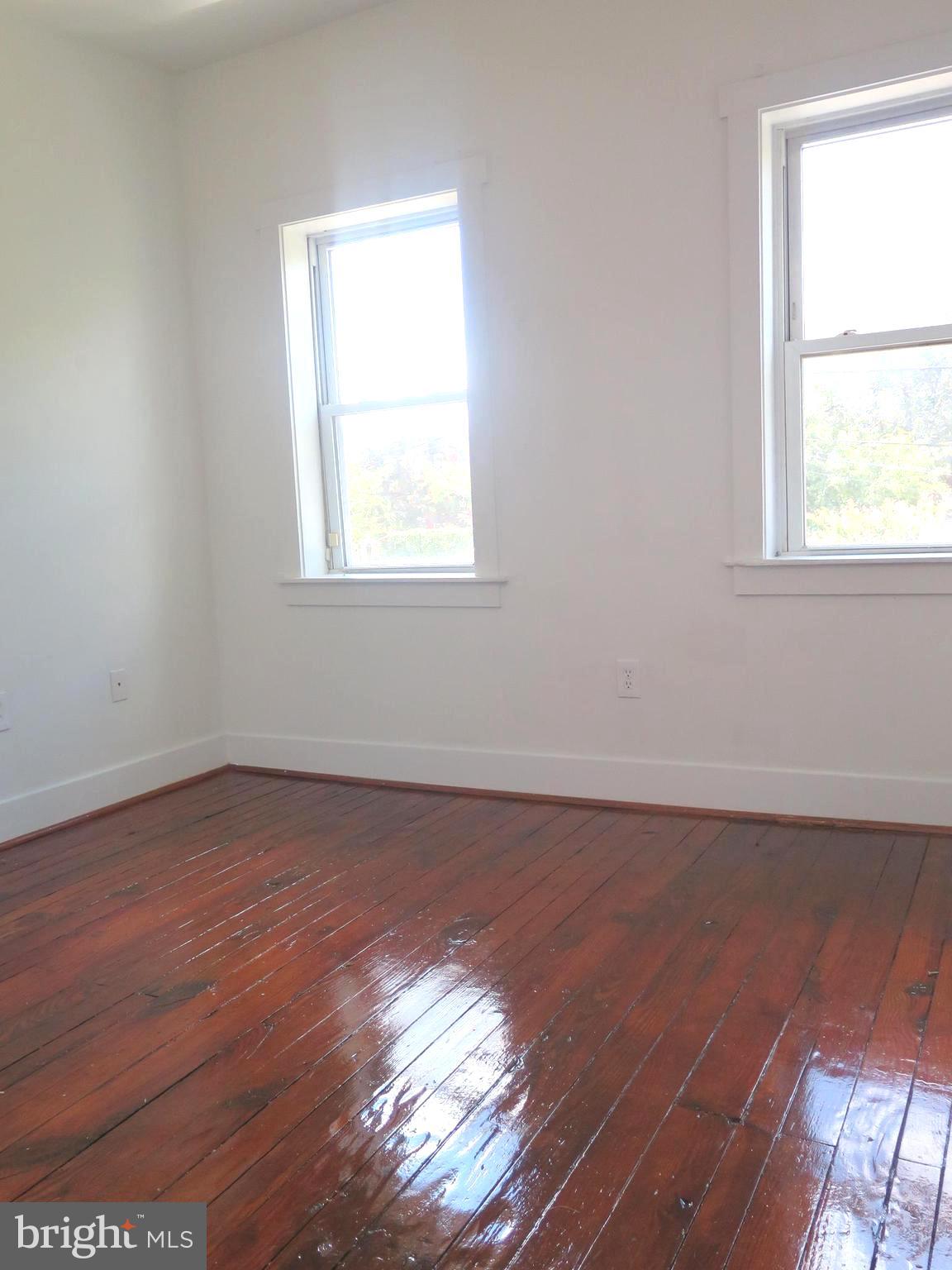MOUNT CLARE - Residential Lease