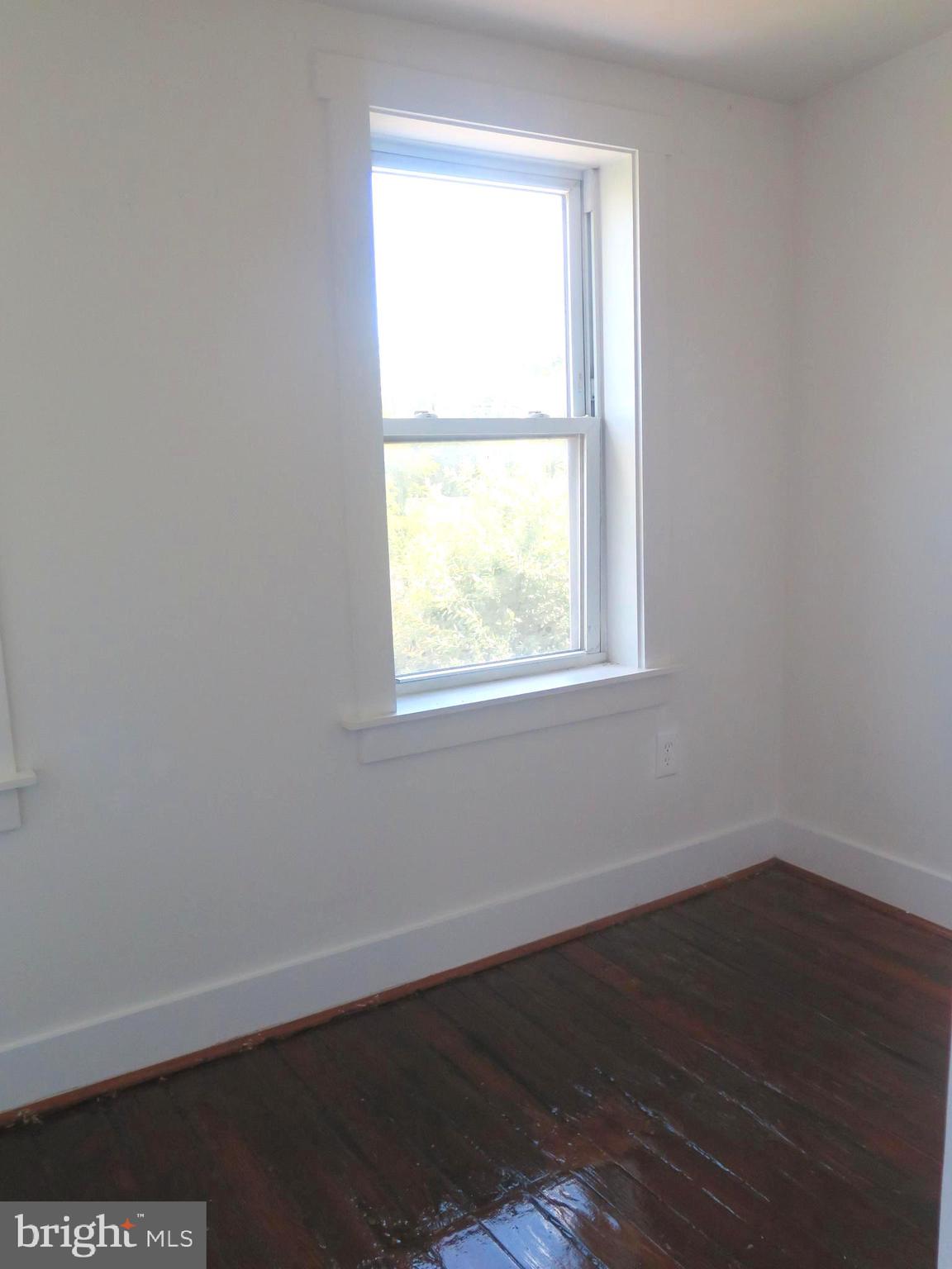 MOUNT CLARE - Residential Lease