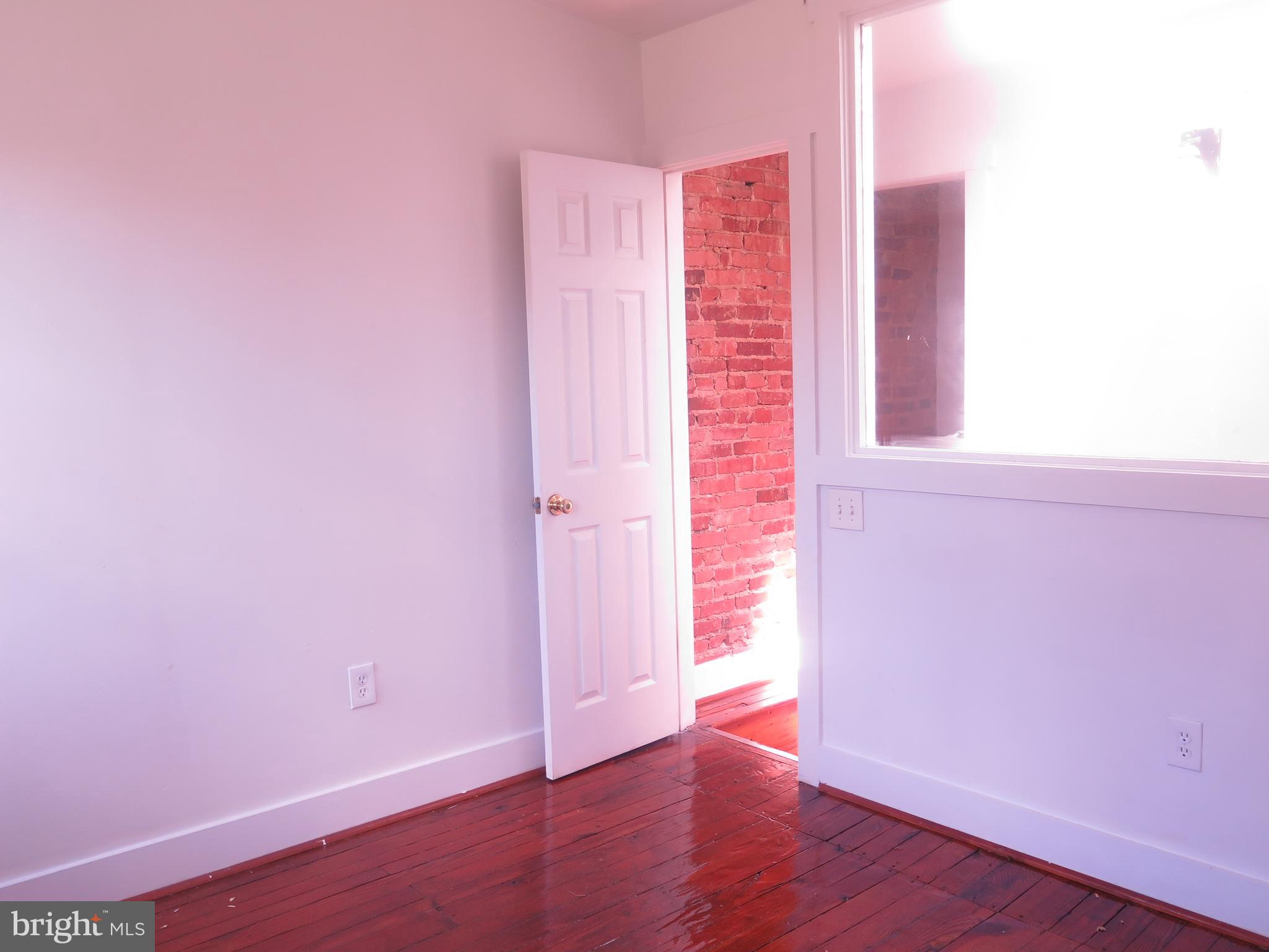 MOUNT CLARE - Residential Lease