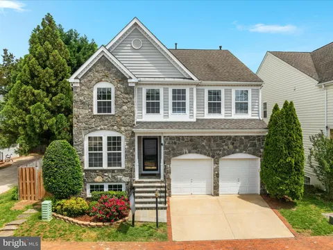 4172 McCloskey Court, Chantilly, VA MLS: VAFX2240368