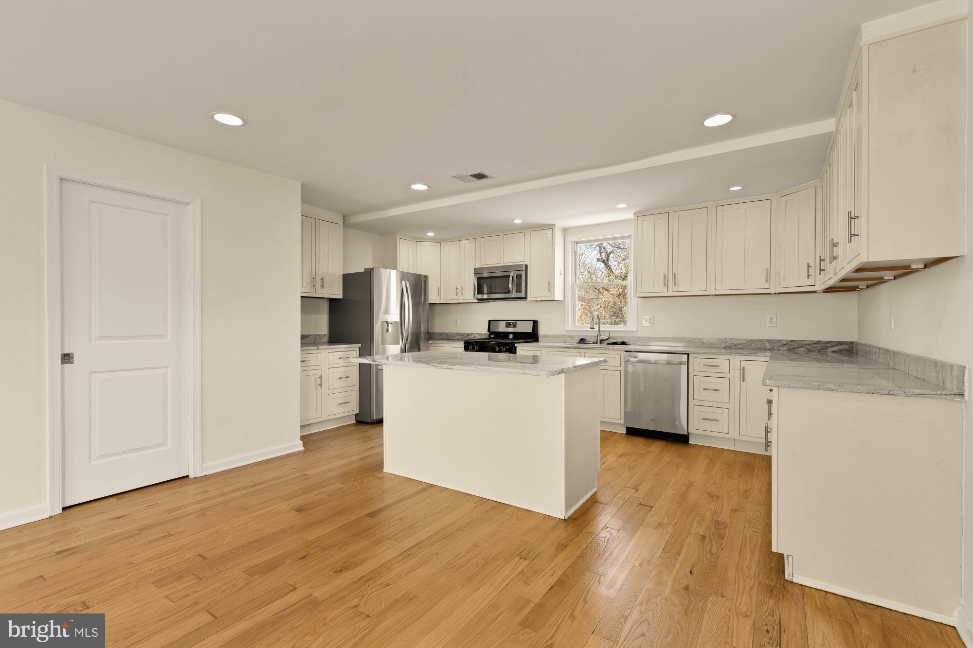 HOLLADAY CO ADDN - Residential Lease