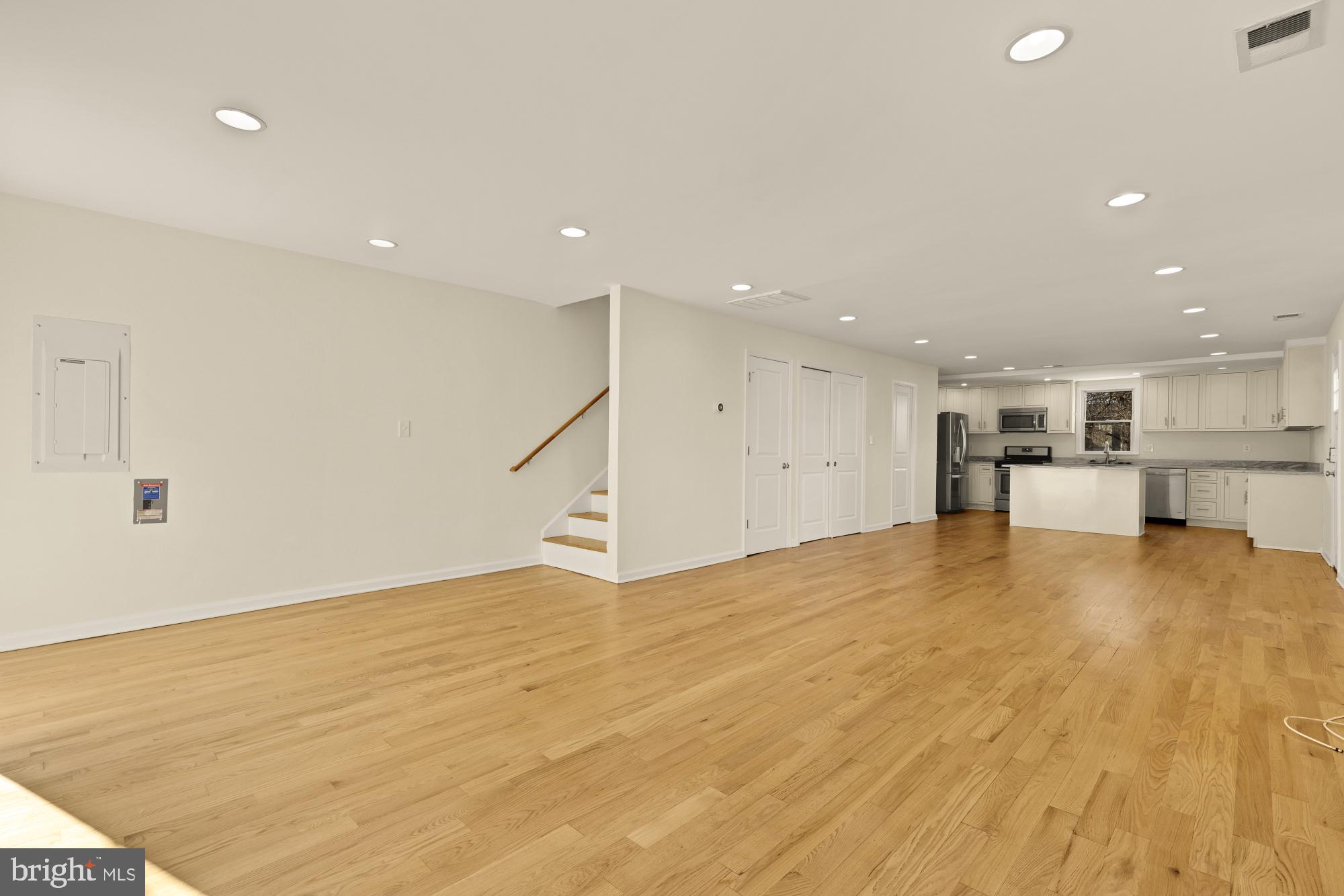 HOLLADAY CO ADDN - Residential Lease