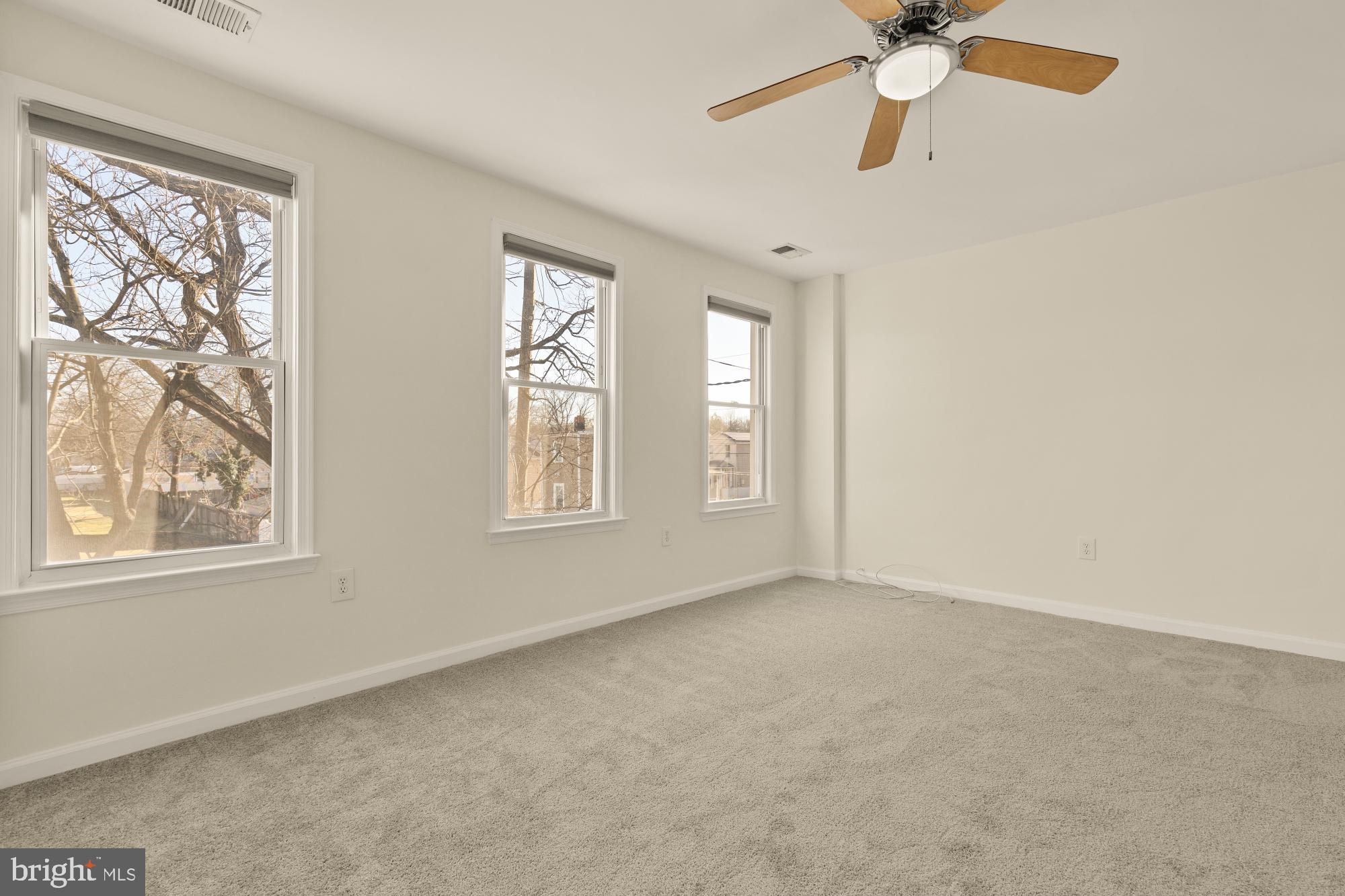 HOLLADAY CO ADDN - Residential Lease