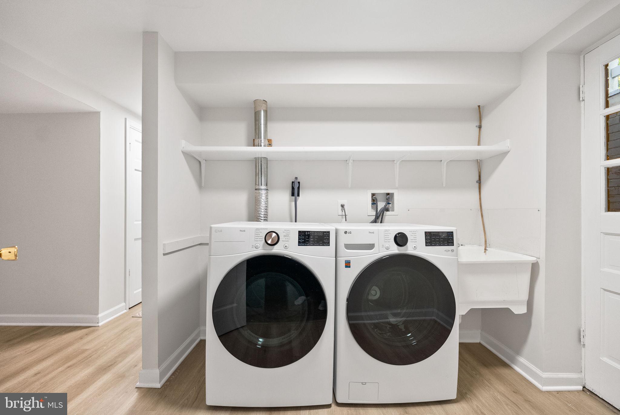 COUNTRY CLUB VILLAGE - Residential