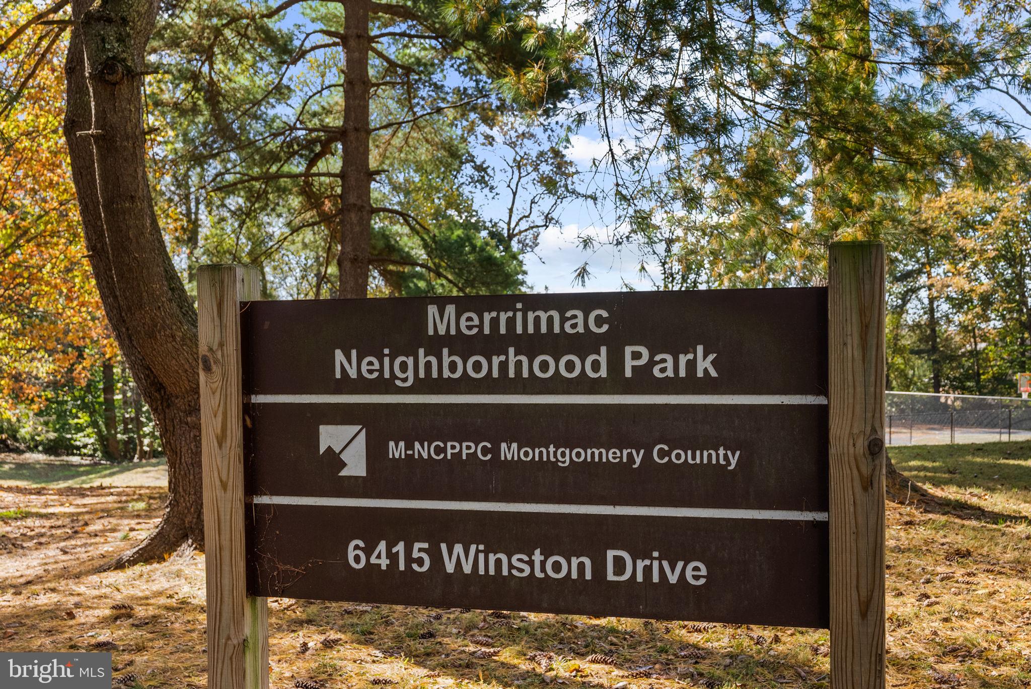 COUNTRY CLUB VILLAGE - Residential