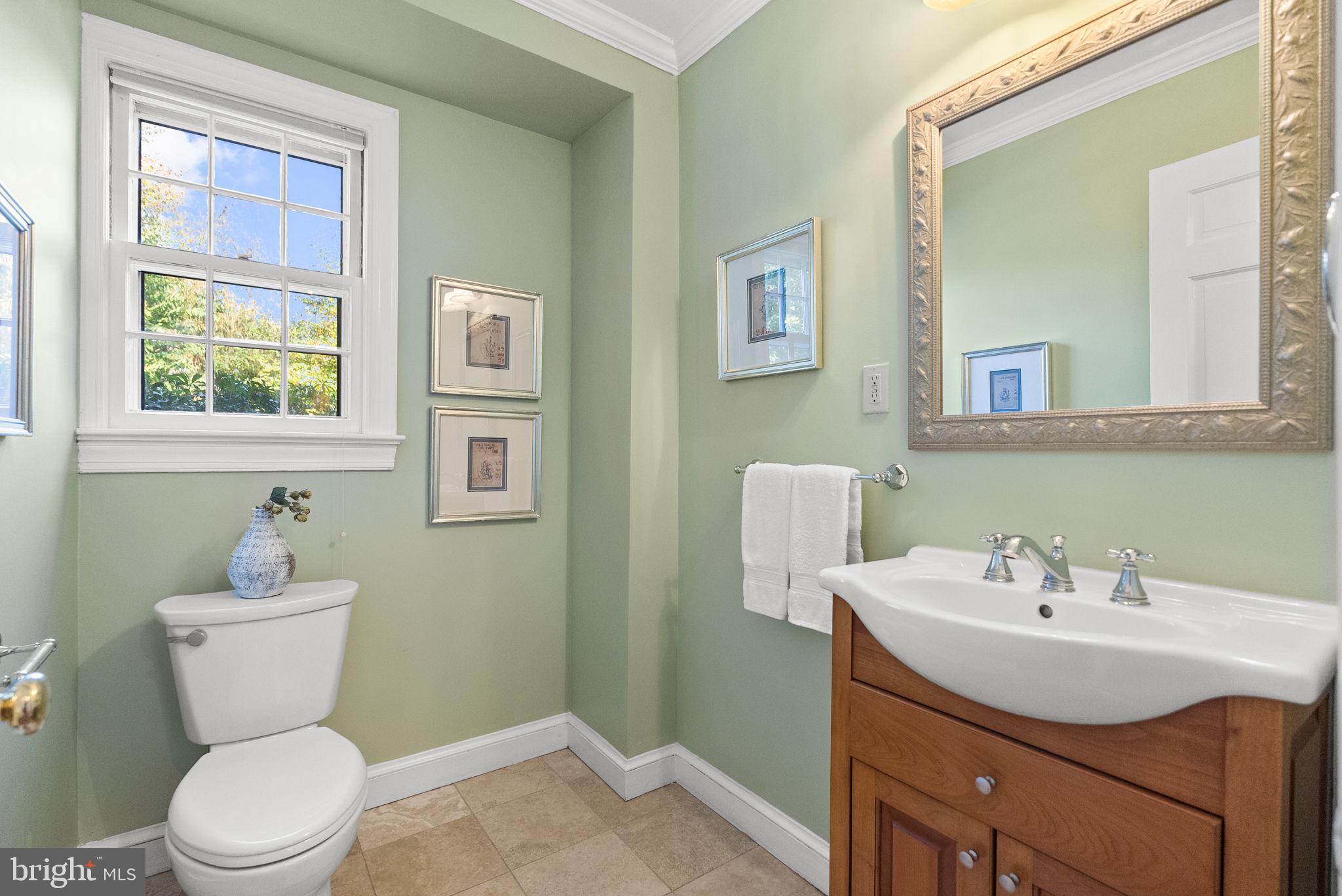 COUNTRY CLUB VILLAGE - Residential