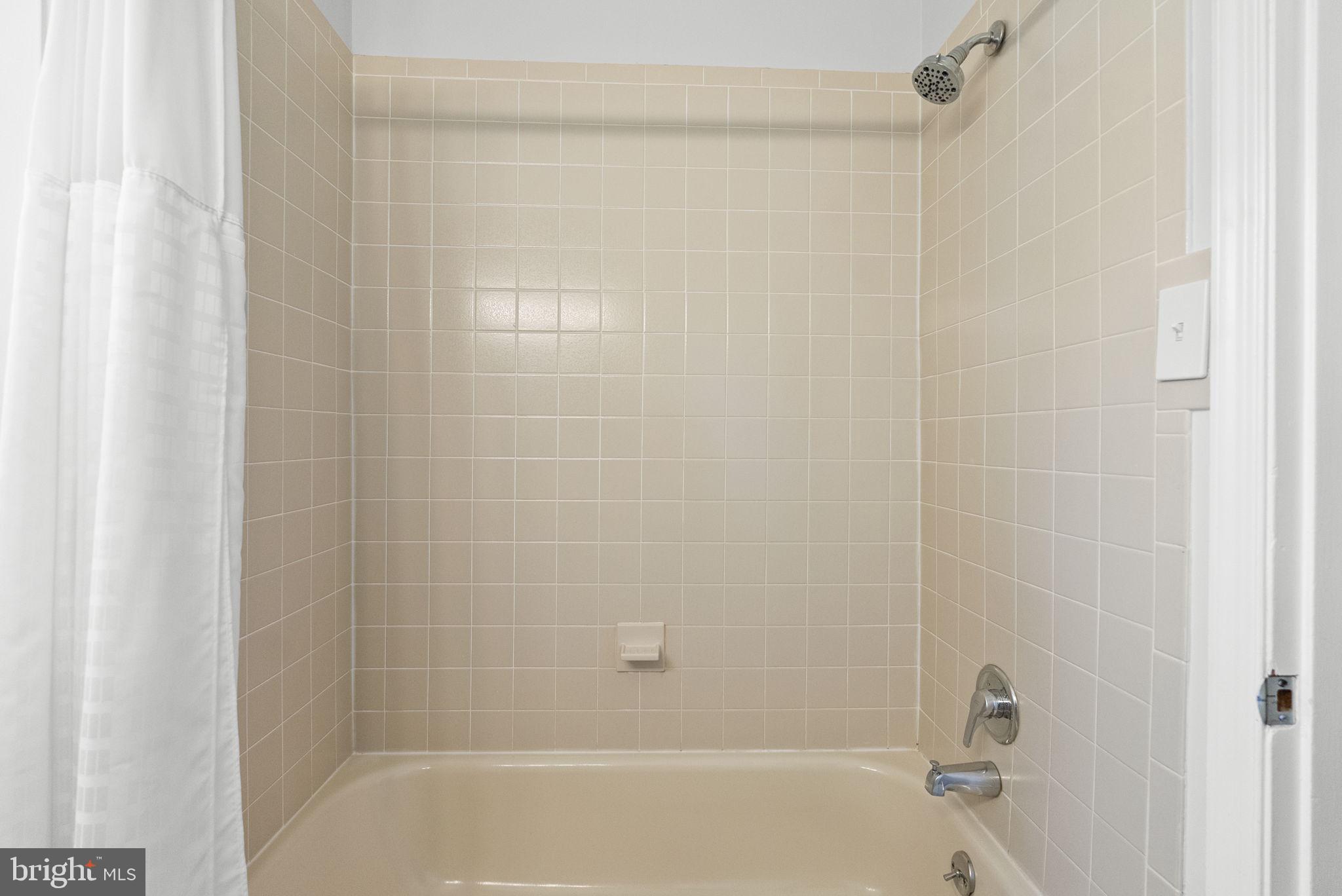 COUNTRY CLUB VILLAGE - Residential