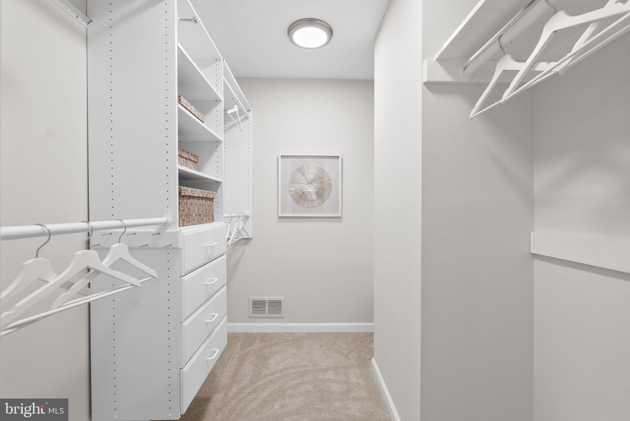 COUNTRY CLUB VILLAGE - Residential