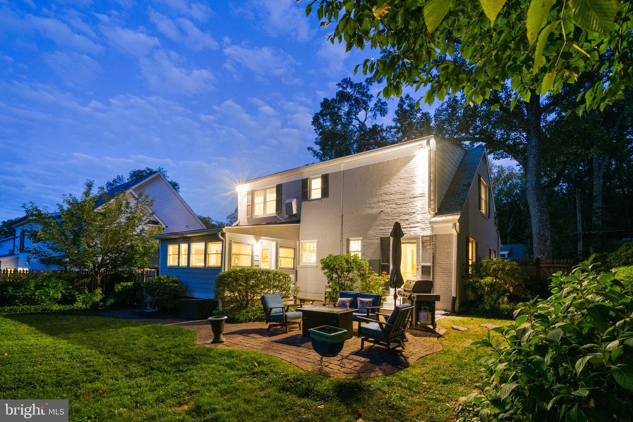 COUNTRY CLUB VILLAGE - Residential