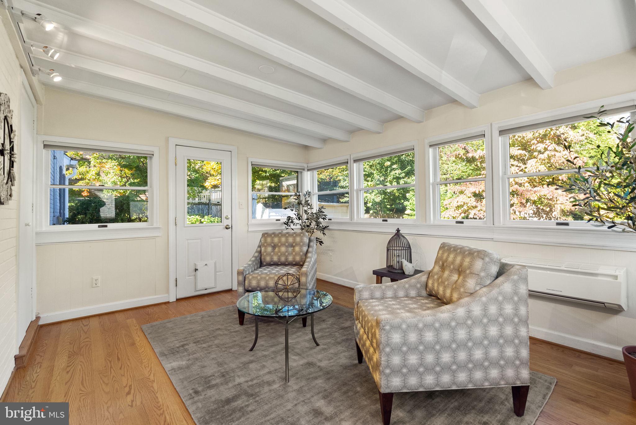 COUNTRY CLUB VILLAGE - Residential