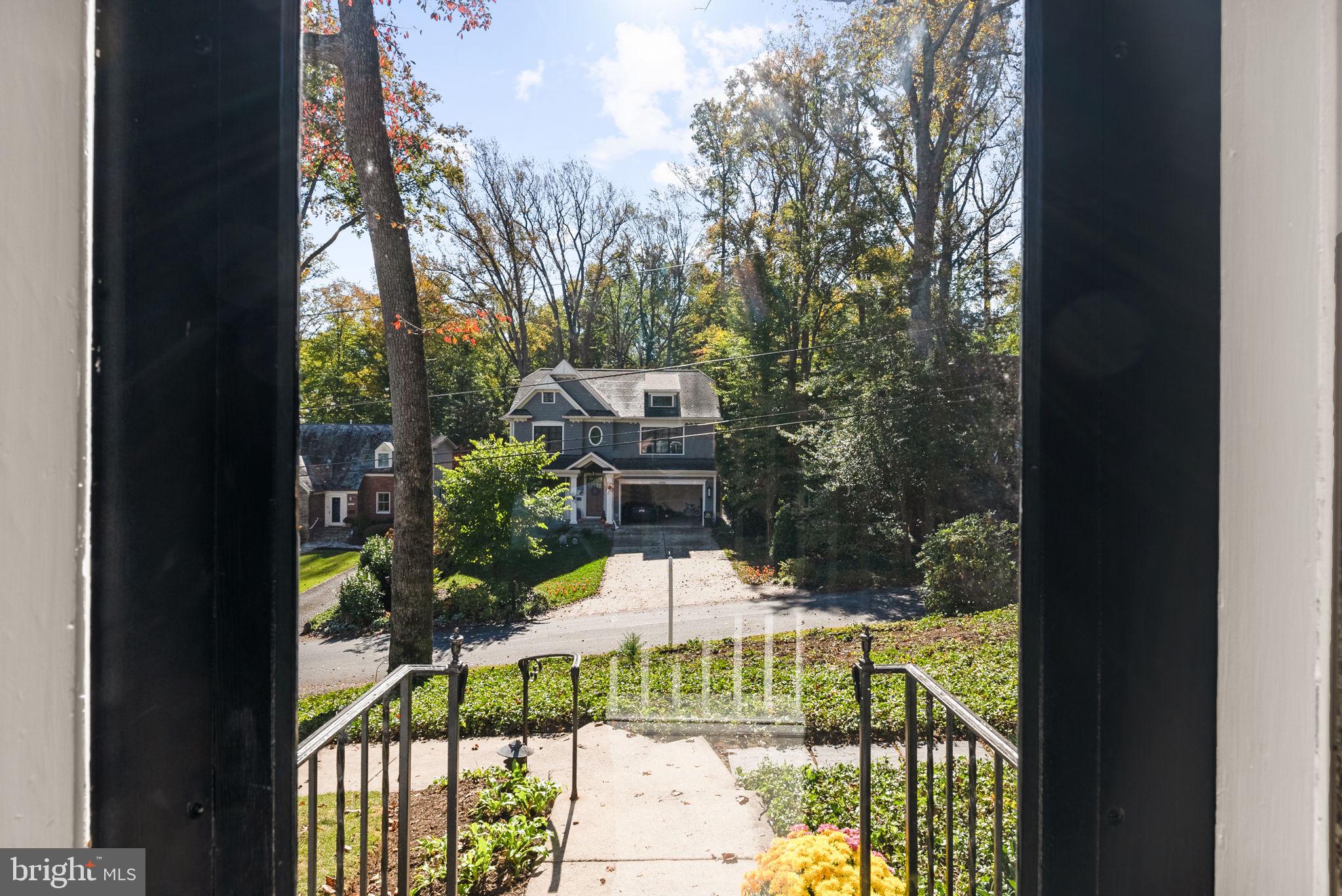 COUNTRY CLUB VILLAGE - Residential