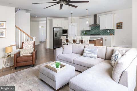 Townhouse For Sale - 43 Midsummer Drive<br/> WEST CHESTER, PA 19382