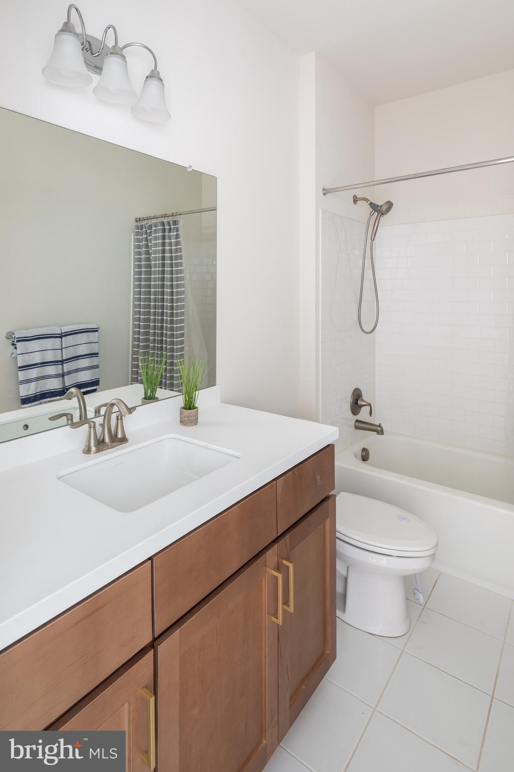 WILLISTOWN POINT - Residential