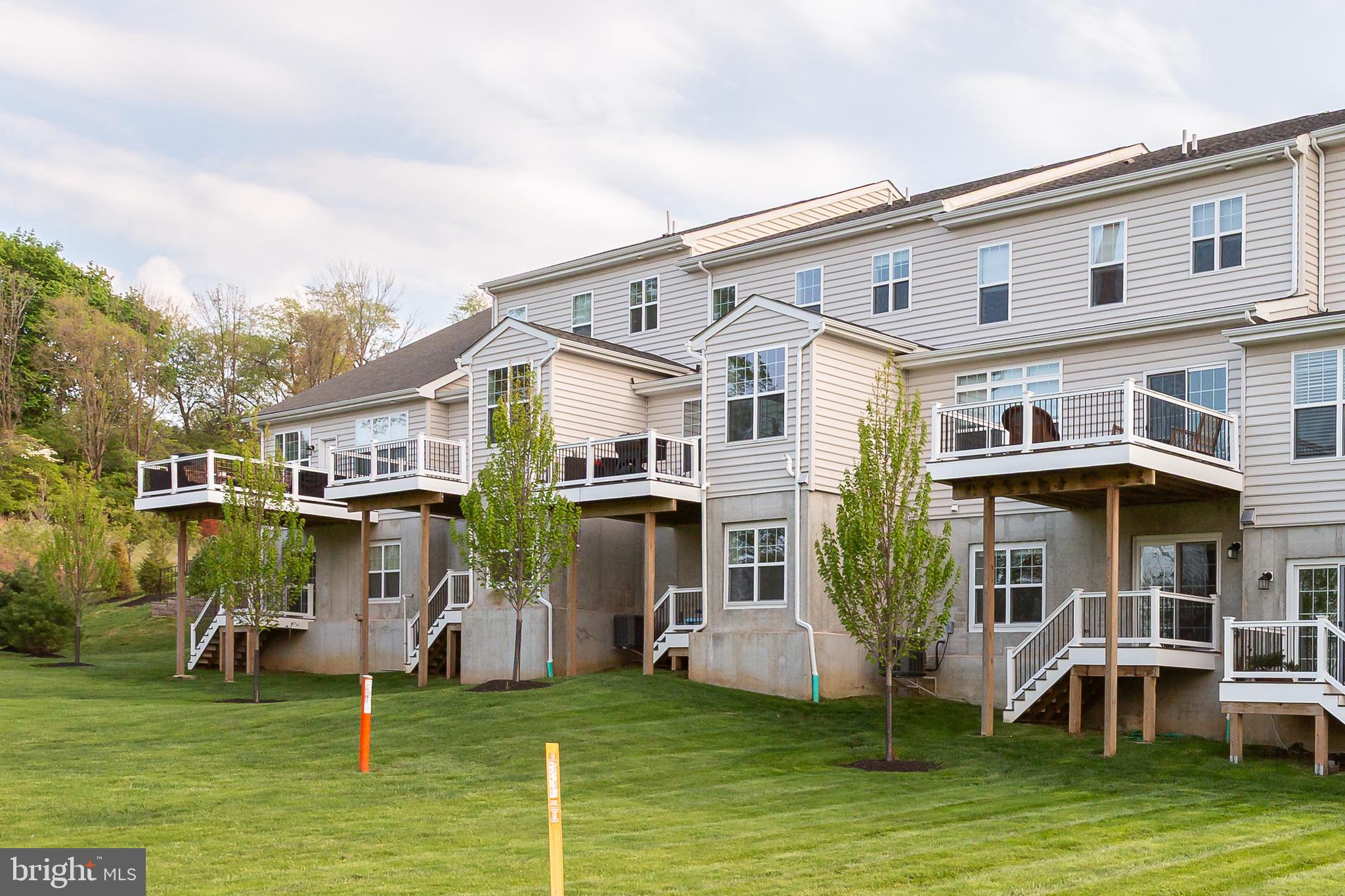 WILLISTOWN POINT - Residential