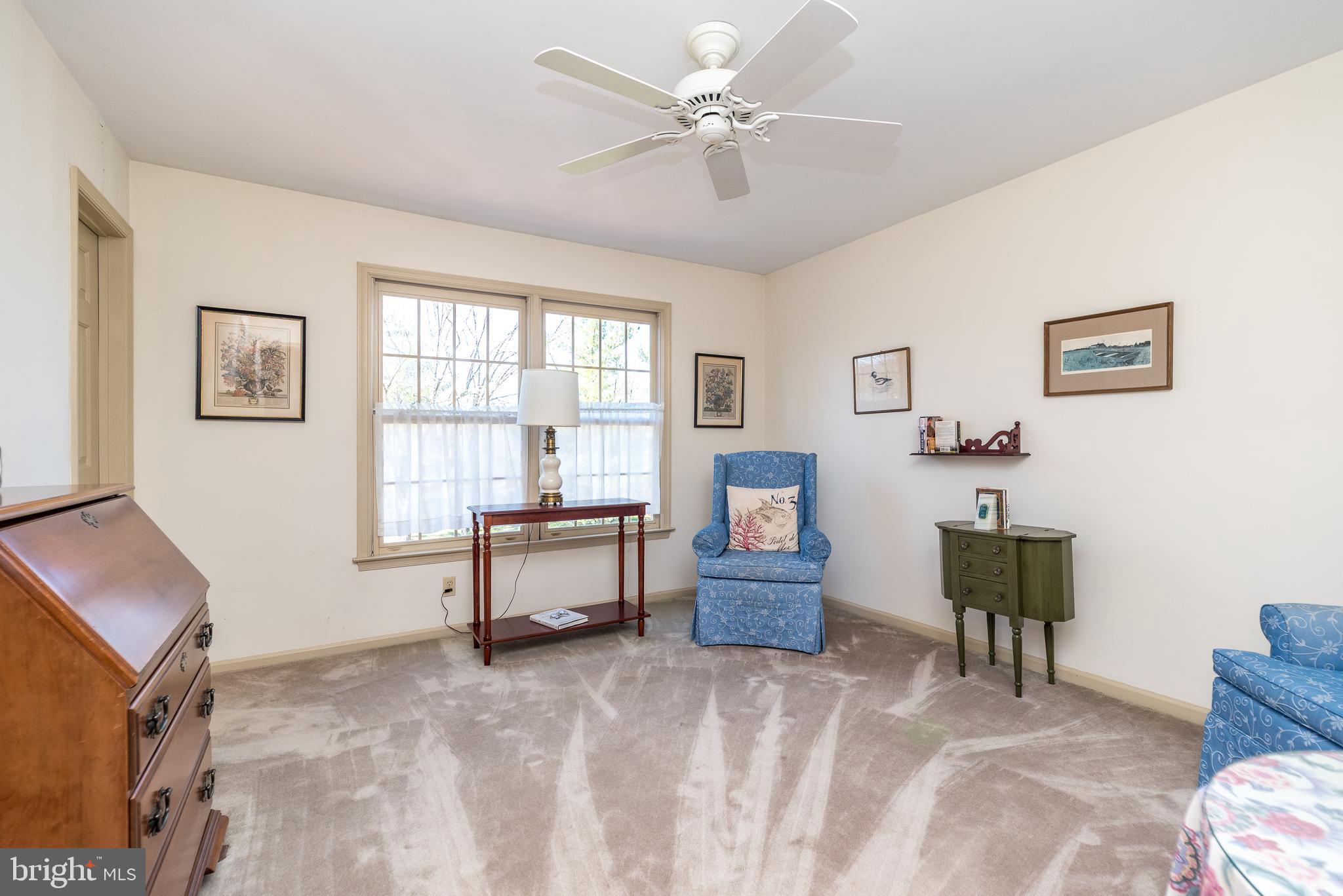 GWYNEDD HUNT - Residential