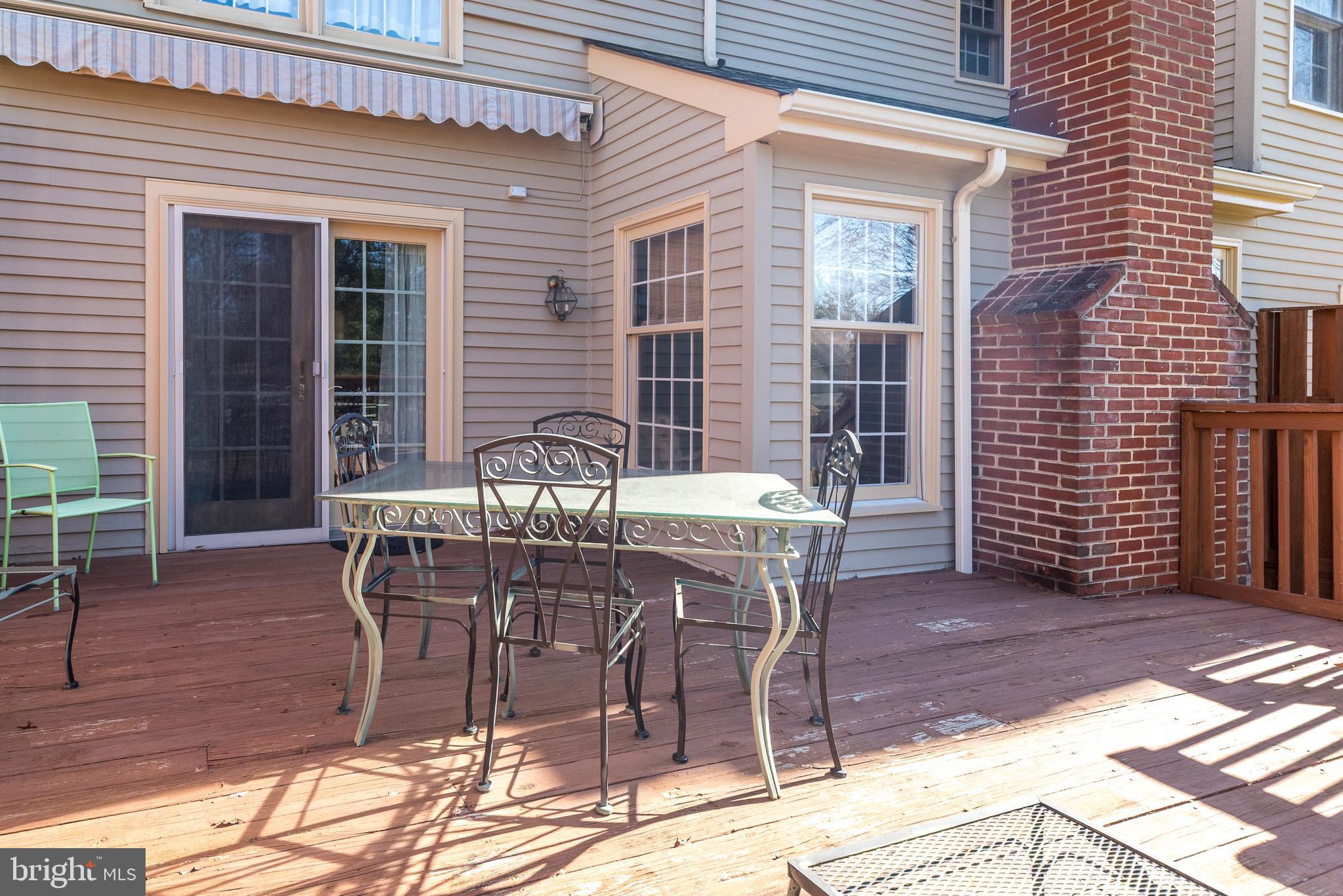 GWYNEDD HUNT - Residential