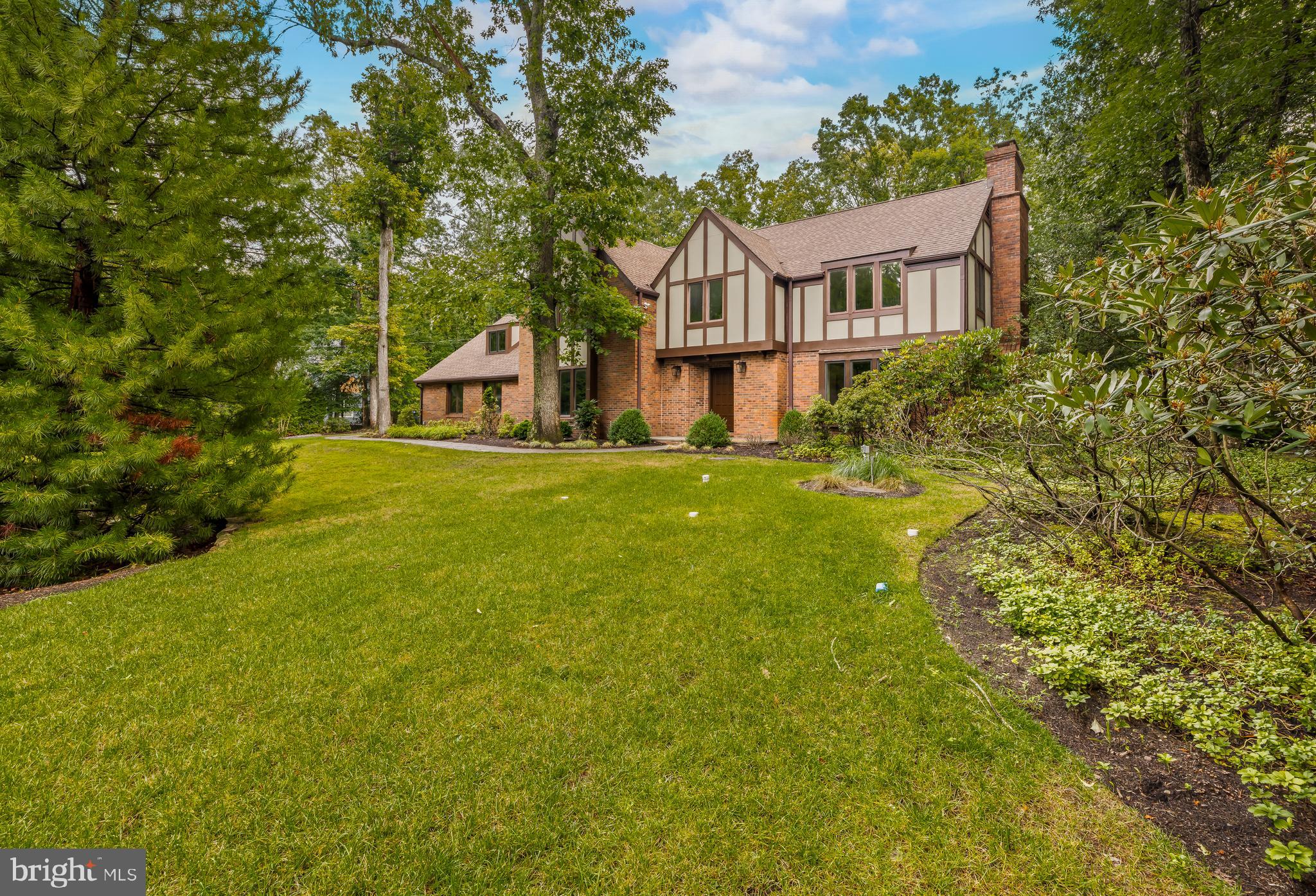 14 E CENTENNIAL DRIVE