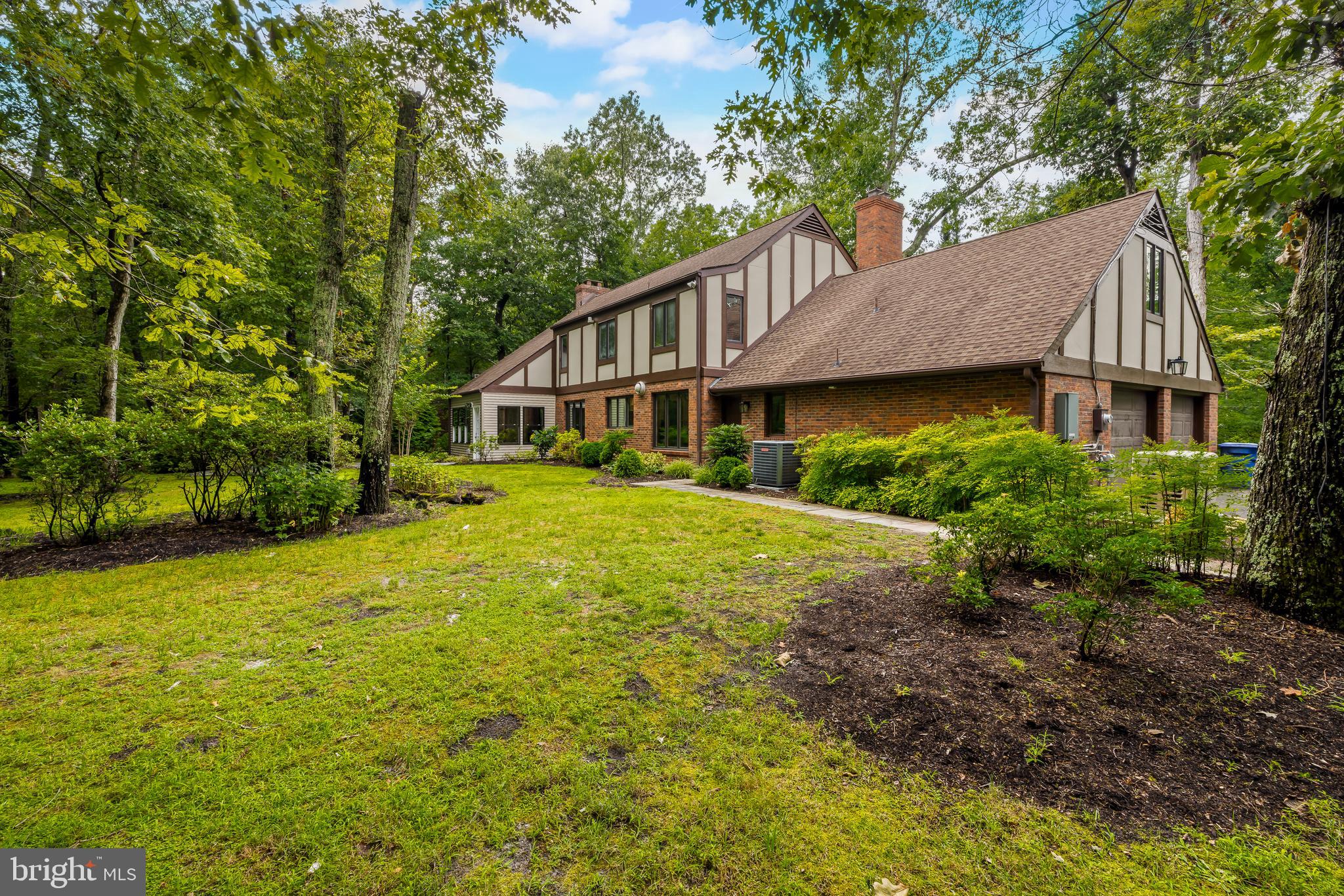 14 E CENTENNIAL DRIVE