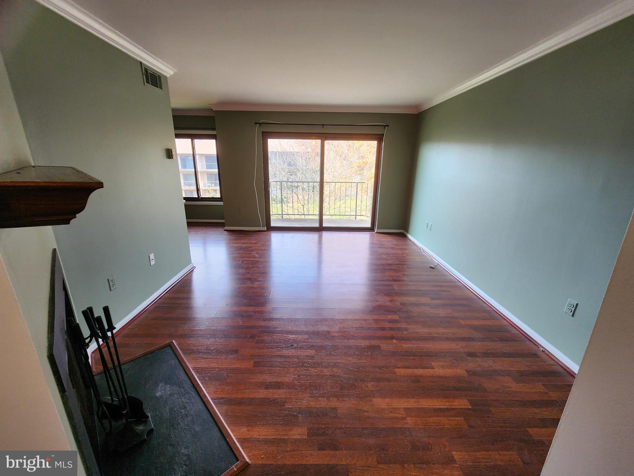 HUNTING RIDGE CONDOMINIUM - Residential