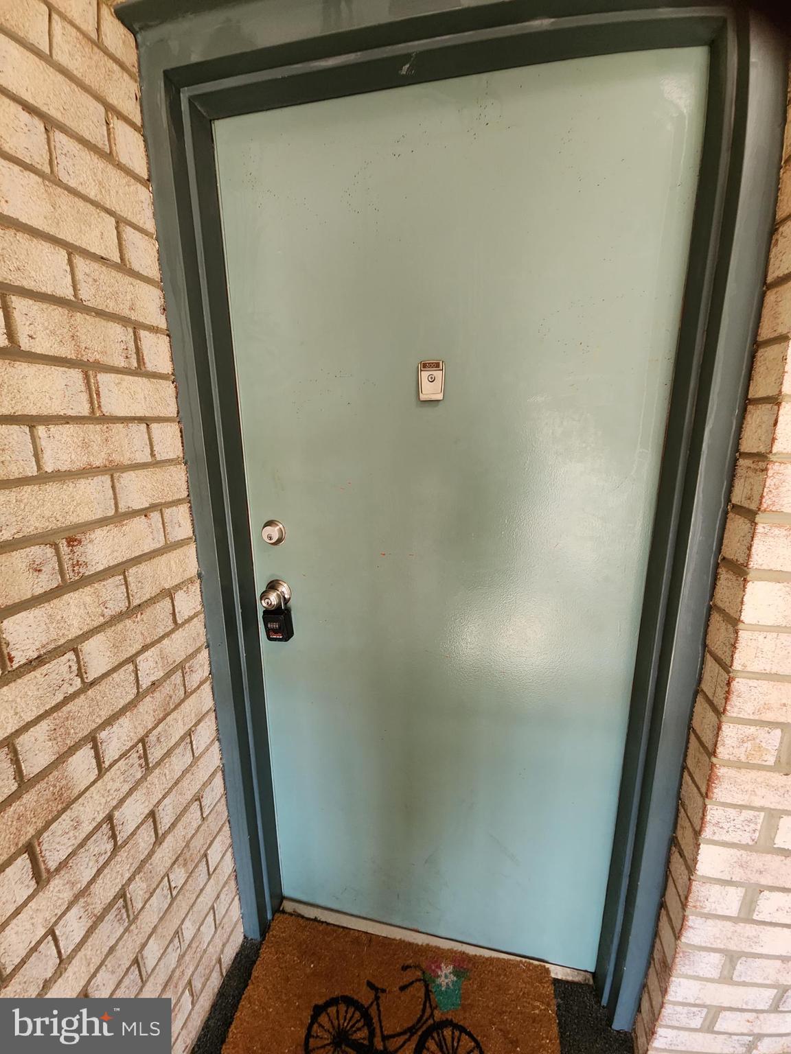 HUNTING RIDGE CONDOMINIUM - Residential