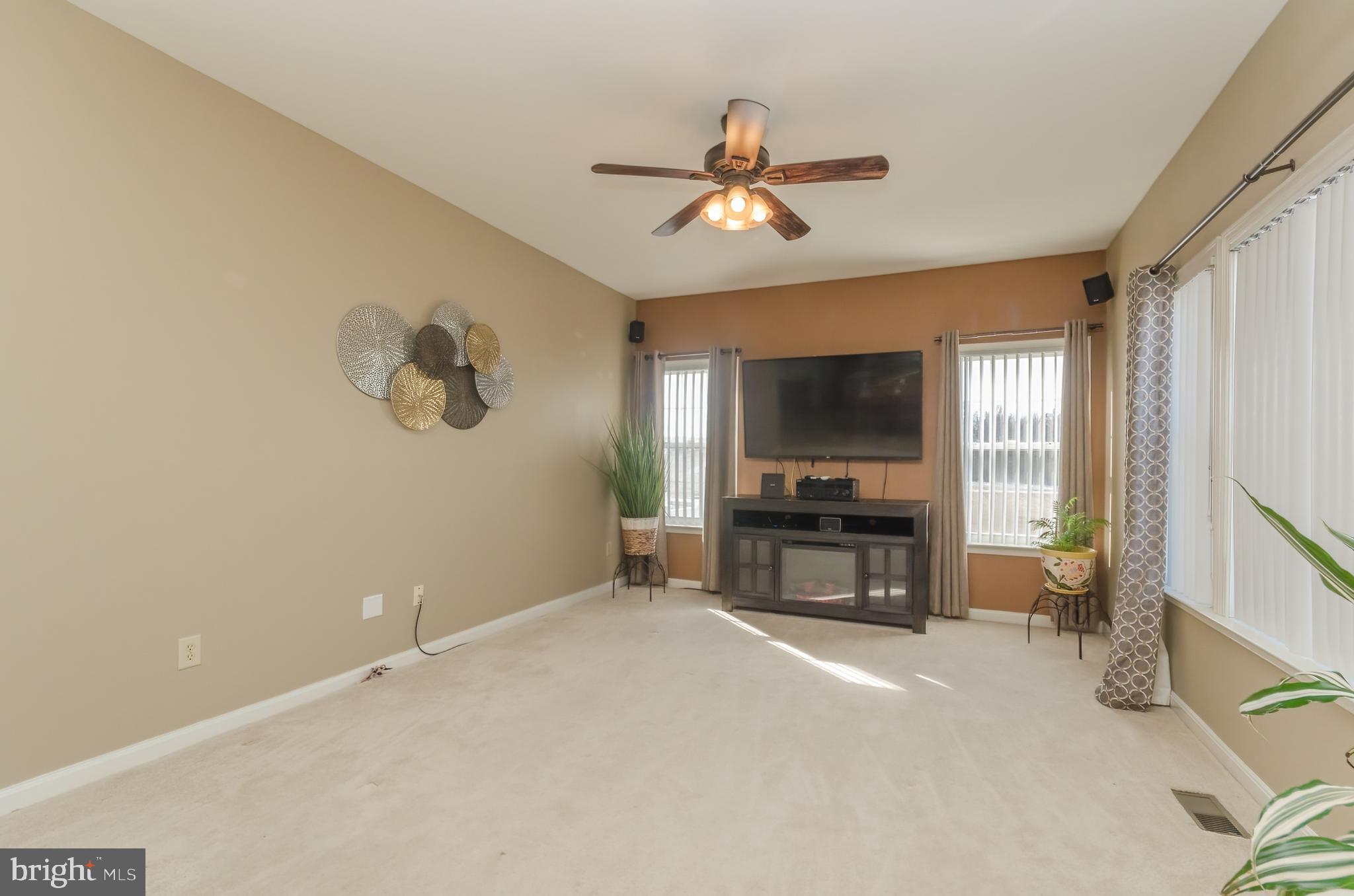 HARLAN RUN - Residential