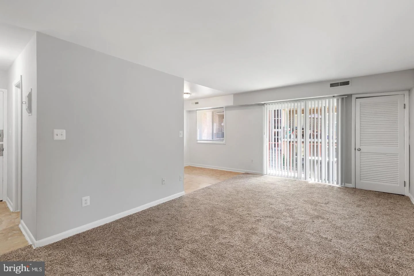 5344 C Street SE Unit 302, Washington, DC 20019