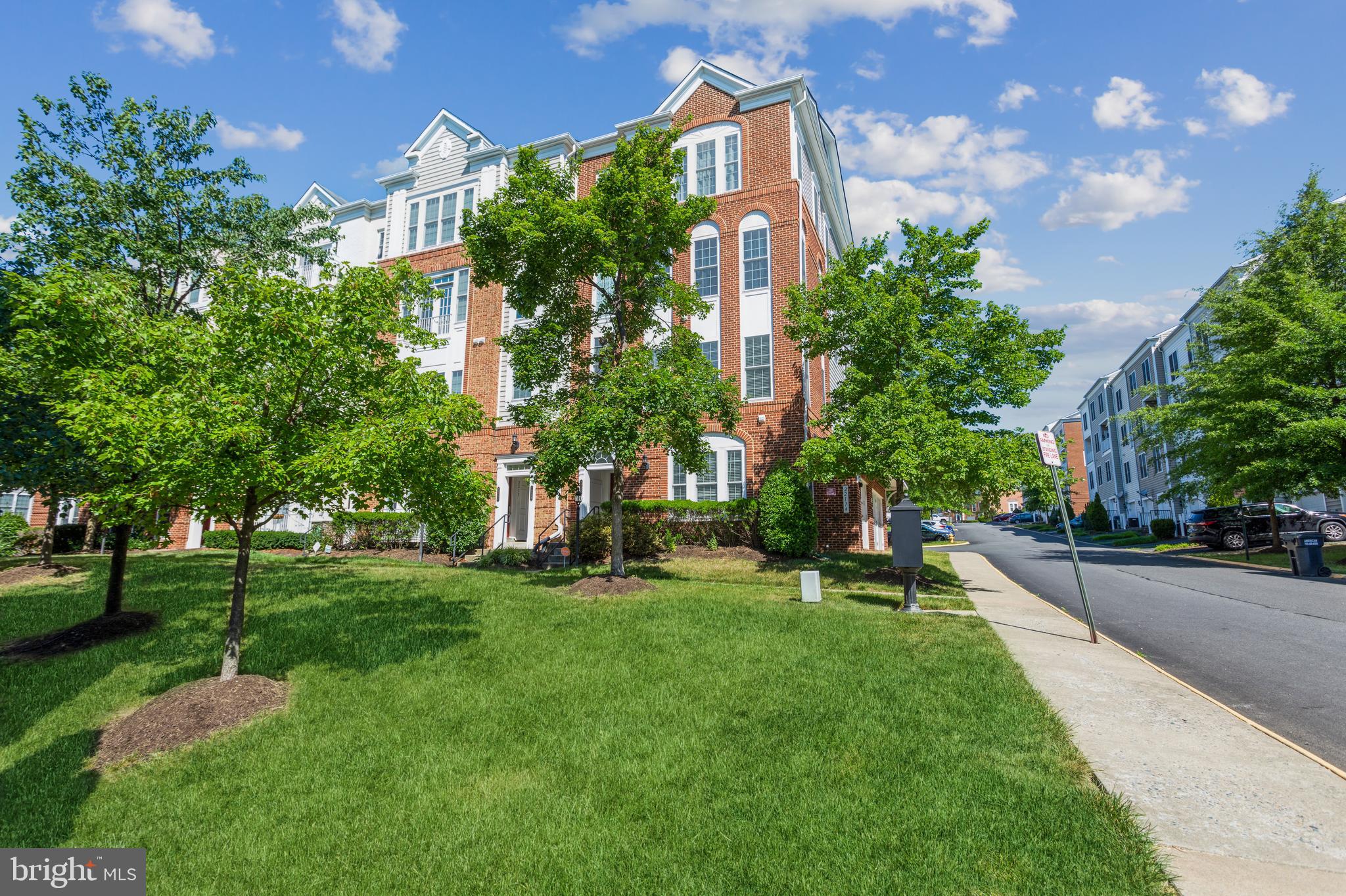 POTOMAC CLUB - Residential Lease