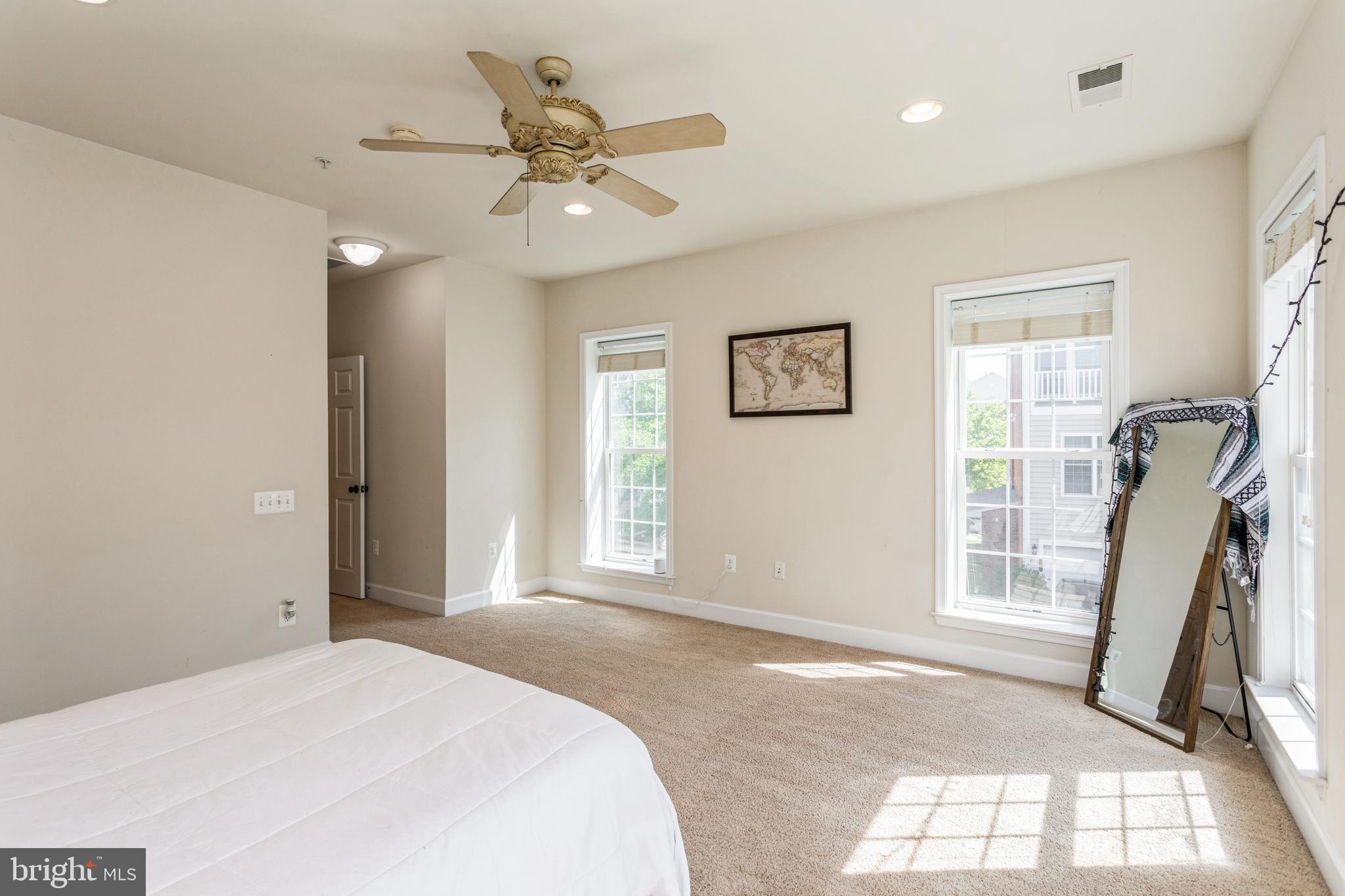 POTOMAC CLUB - Residential Lease