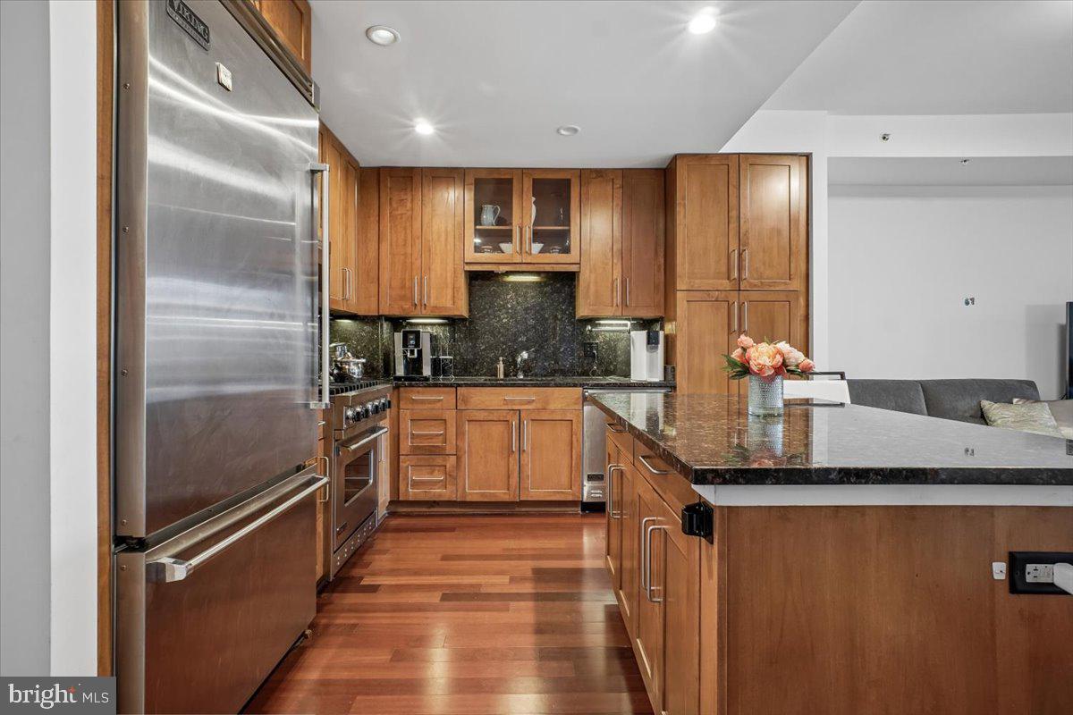 8220 CRESTWOOD HEIGHTS DRIVE 301